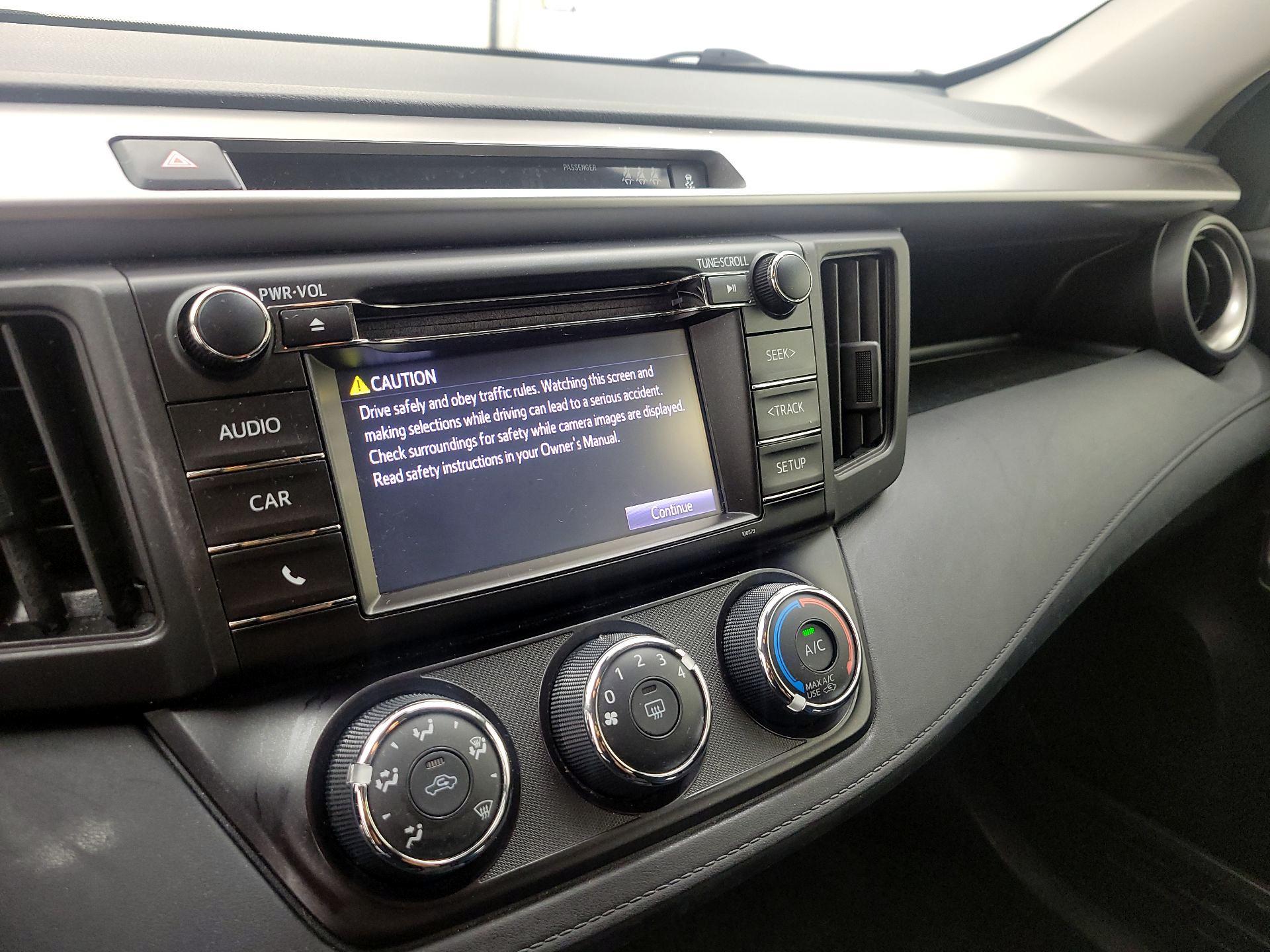 Thumbnail: 2018 Toyota RAV4 - 15