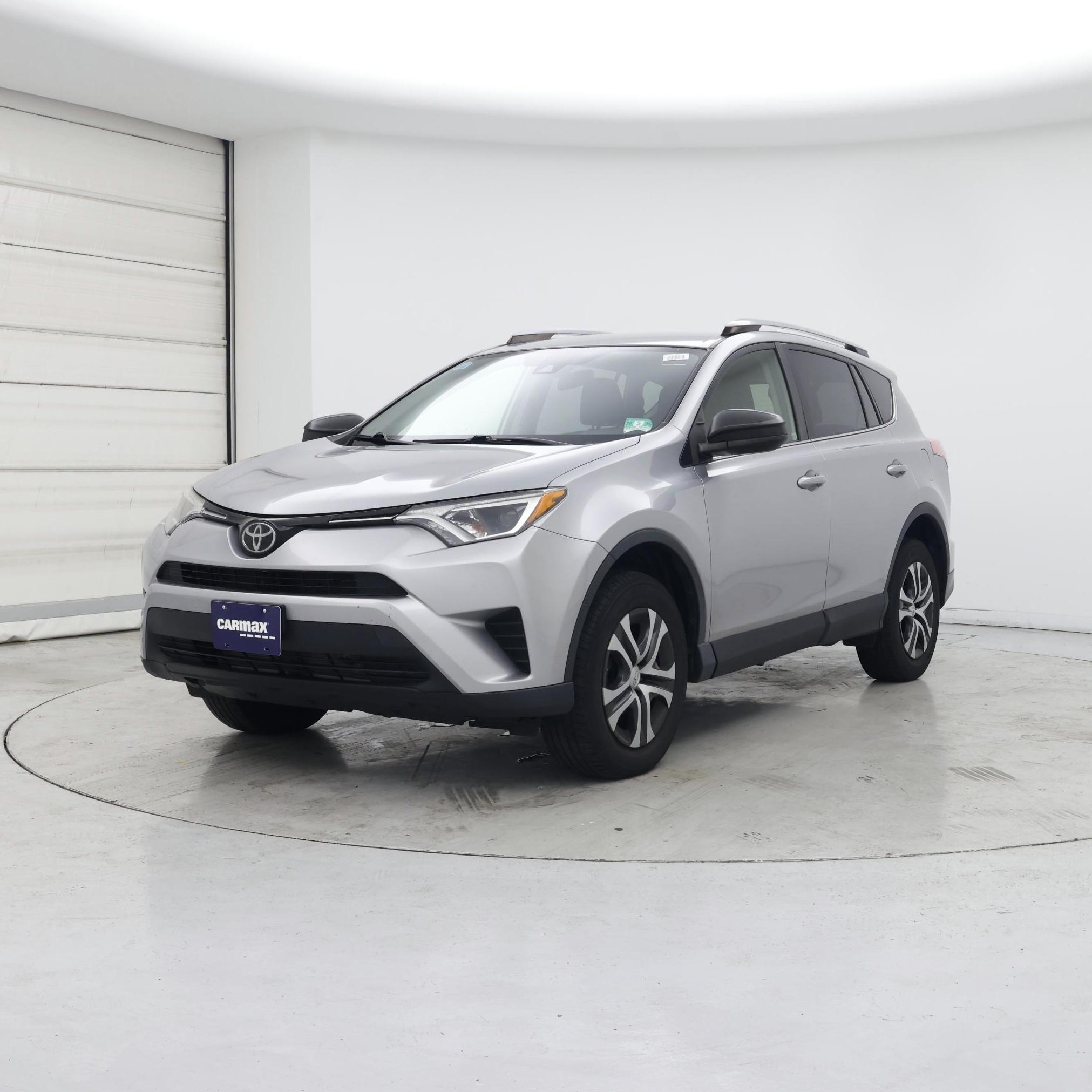 Thumbnail: 2018 Toyota RAV4 - 4
