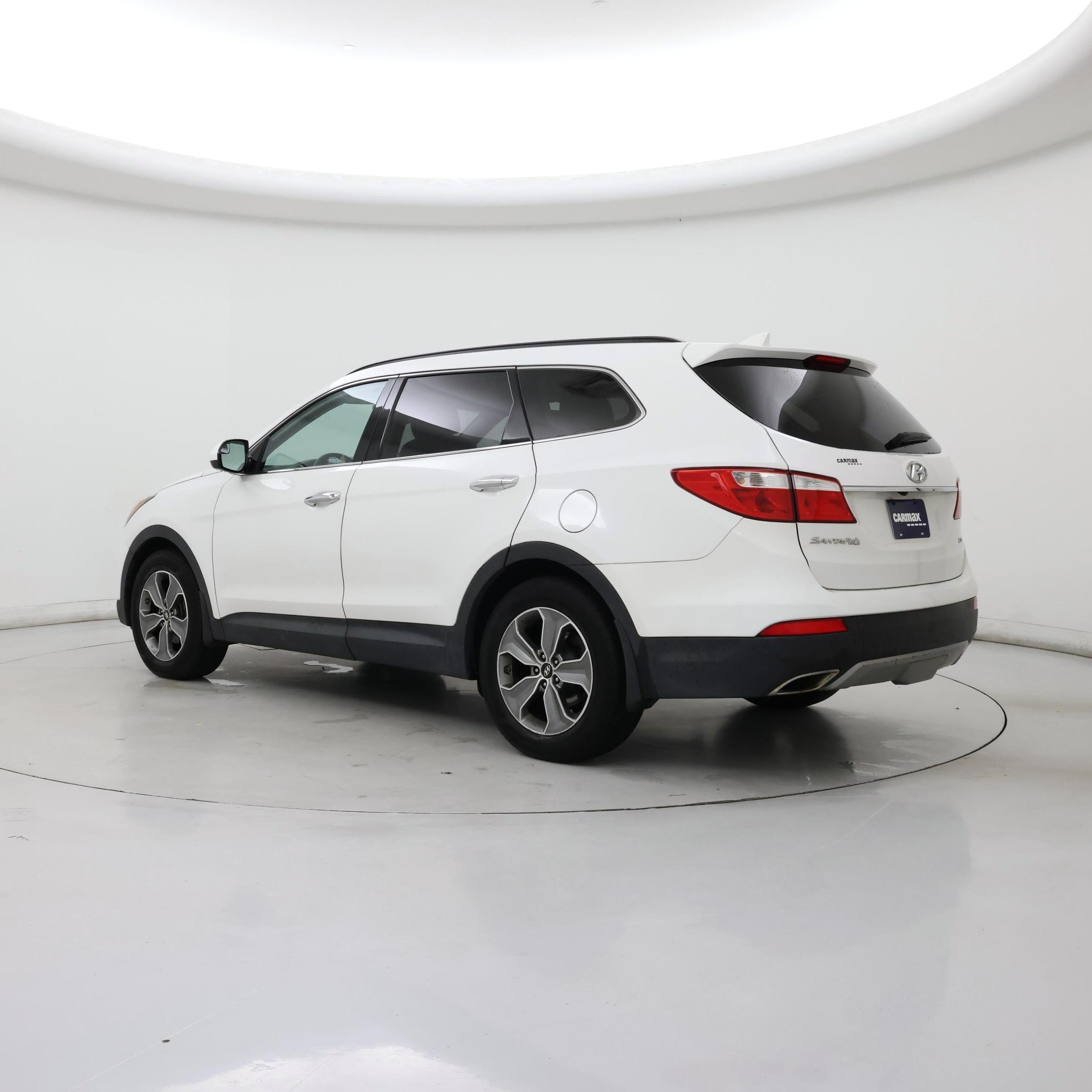 Thumbnail: 2016 Hyundai Santa Fe - 2
