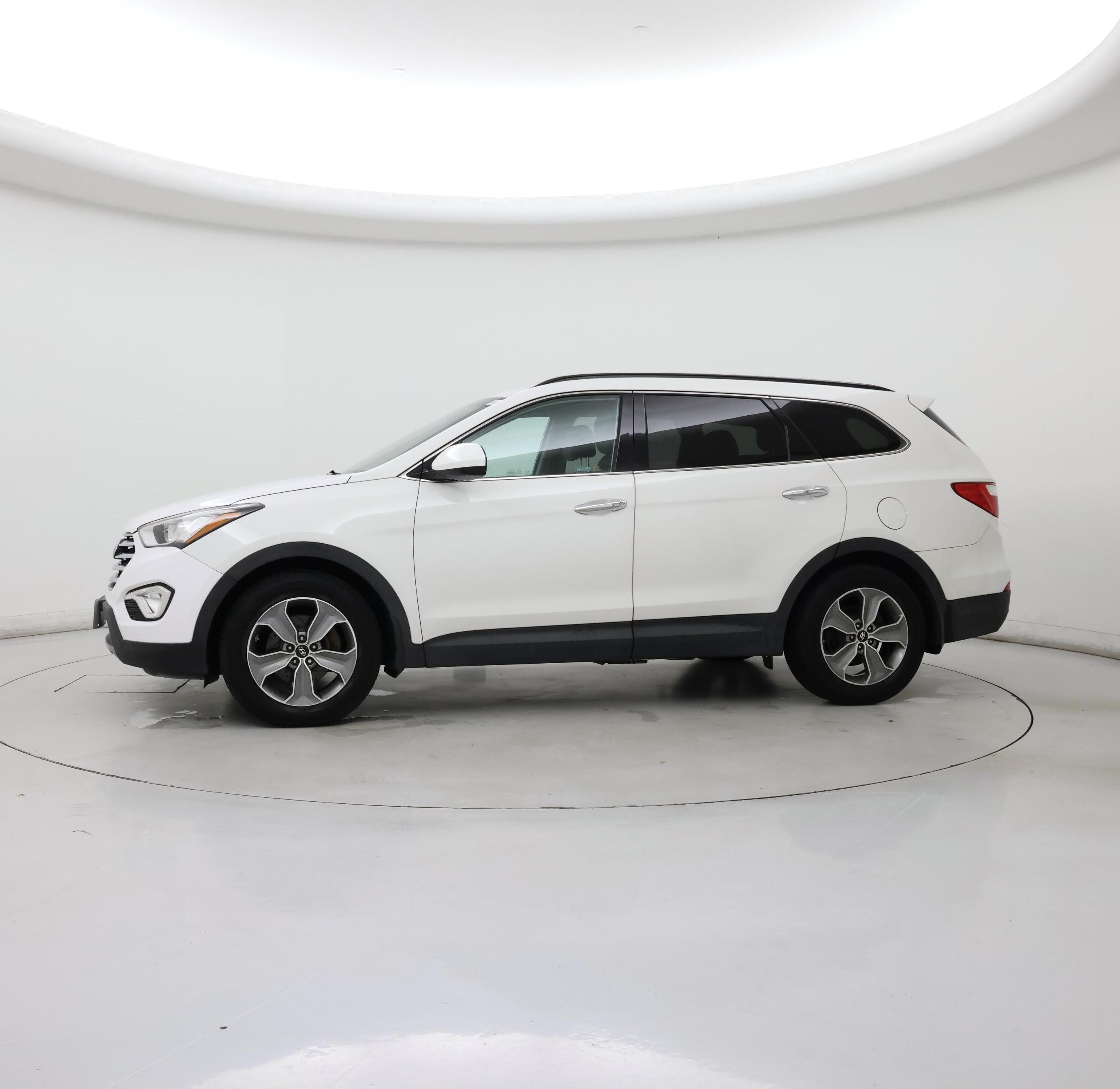 Thumbnail: 2016 Hyundai Santa Fe - 3