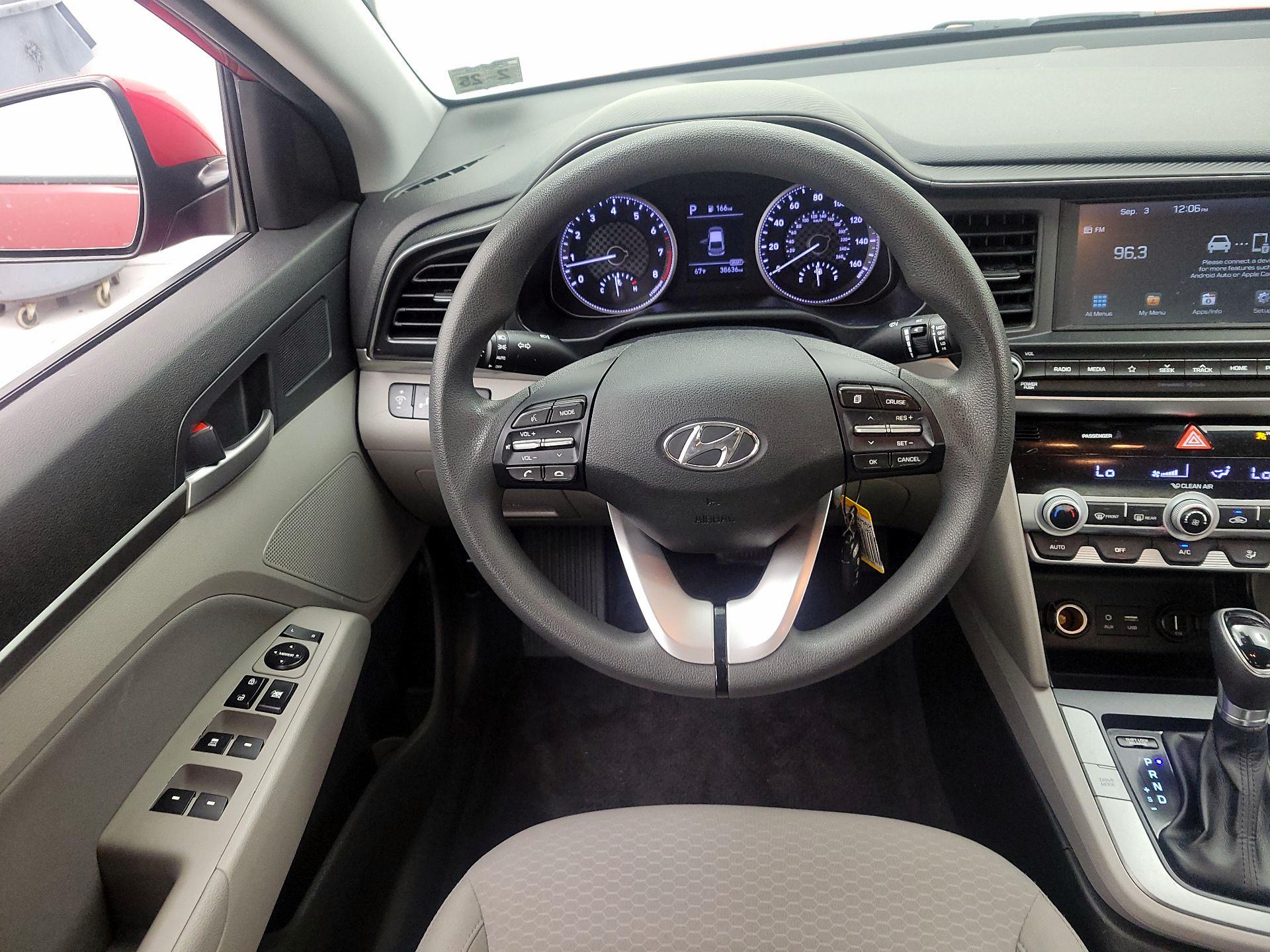 Thumbnail: 2020 Hyundai Elantra - 10