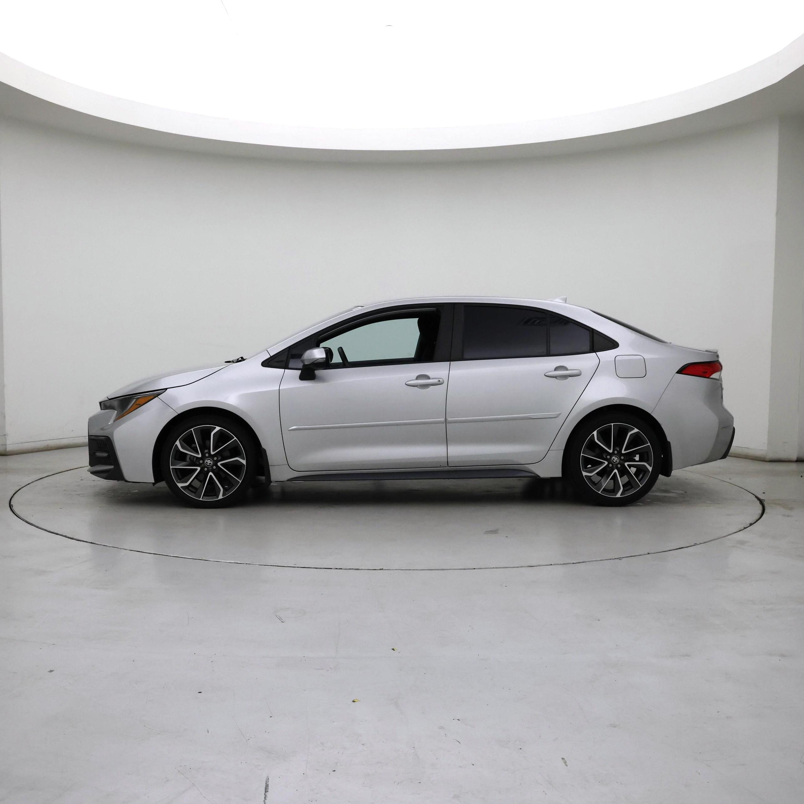 Thumbnail: 2022 Toyota Corolla - 3