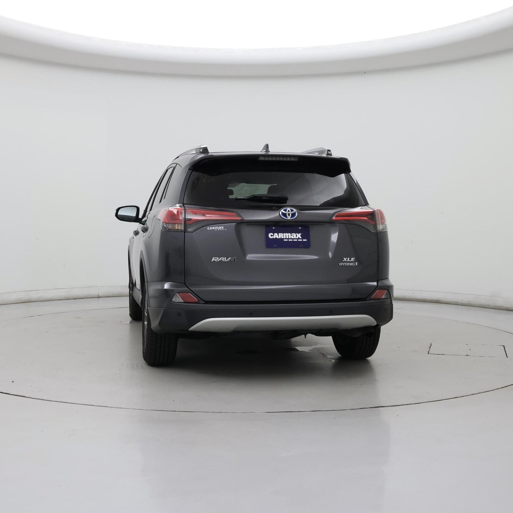 Thumbnail: 2017 Toyota RAV4 - 6