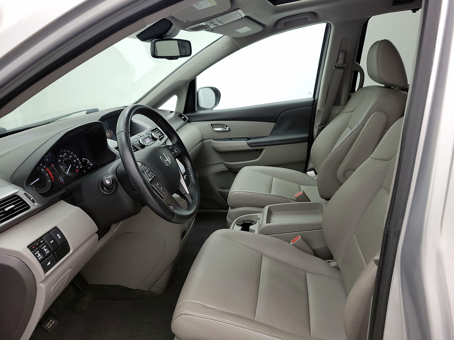 Thumbnail: 2015 Honda Odyssey - 11