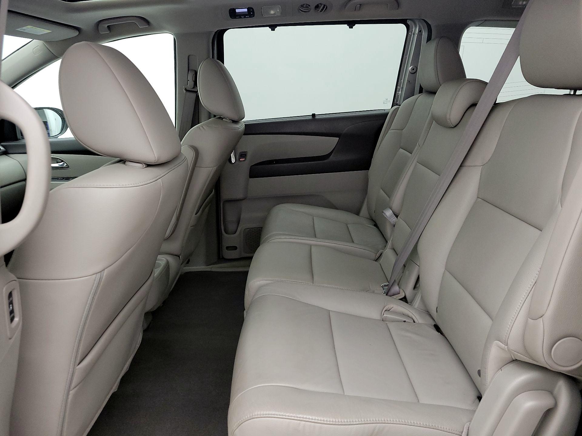 Thumbnail: 2015 Honda Odyssey - 20