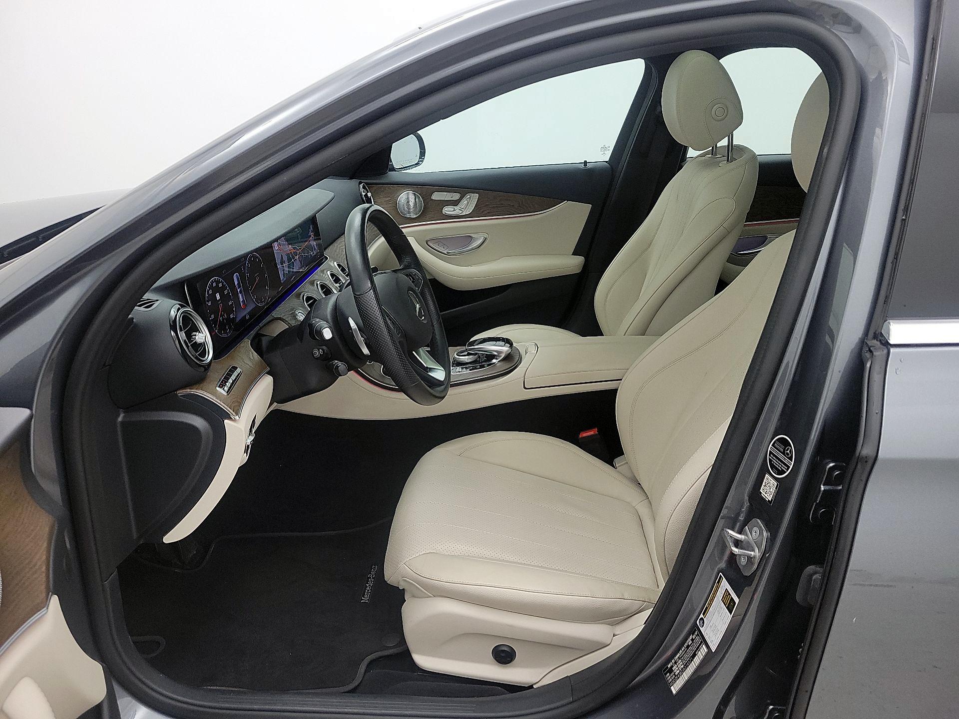 Thumbnail: 2018 Mercedes-Benz E-Class - 11