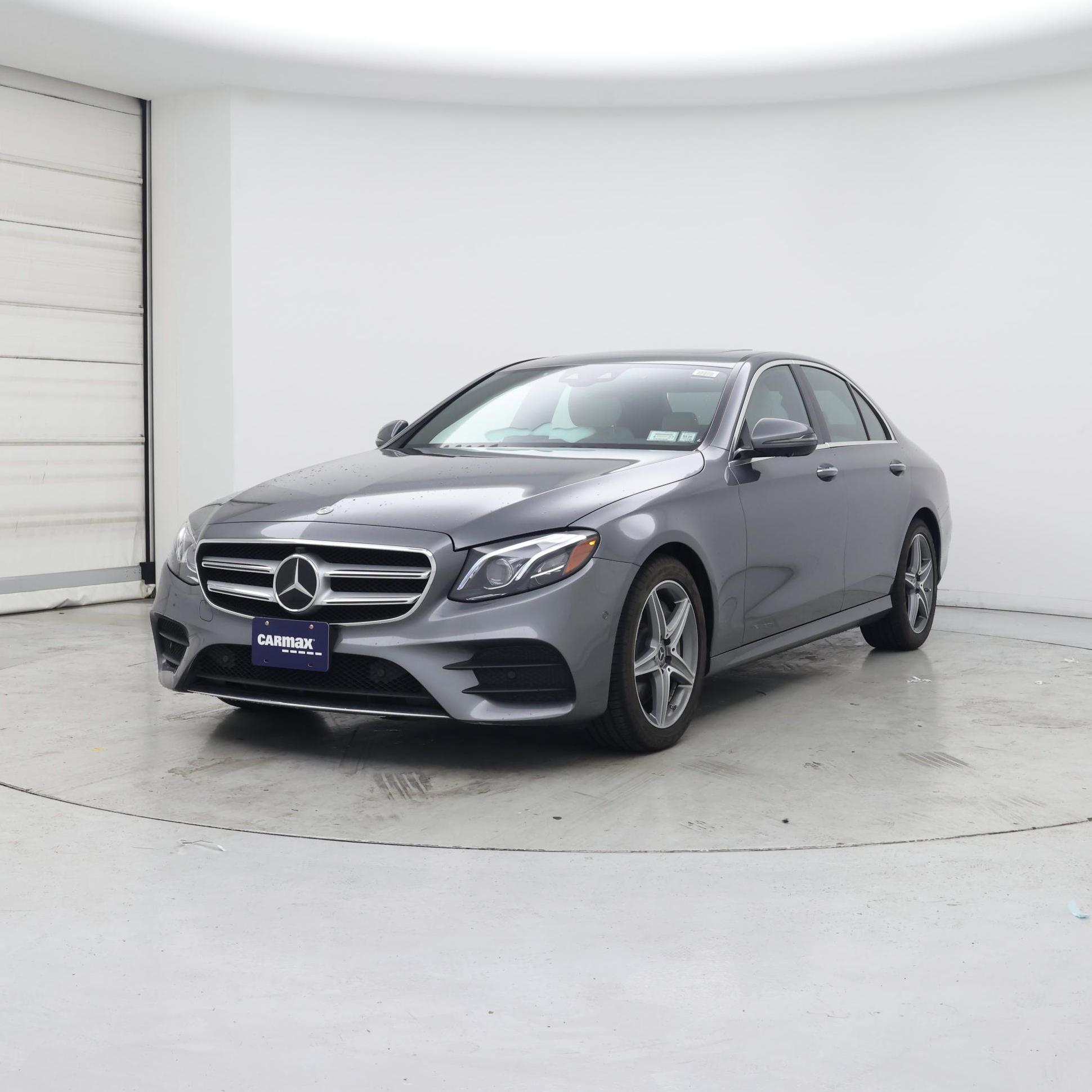Thumbnail: 2018 Mercedes-Benz E-Class - 4