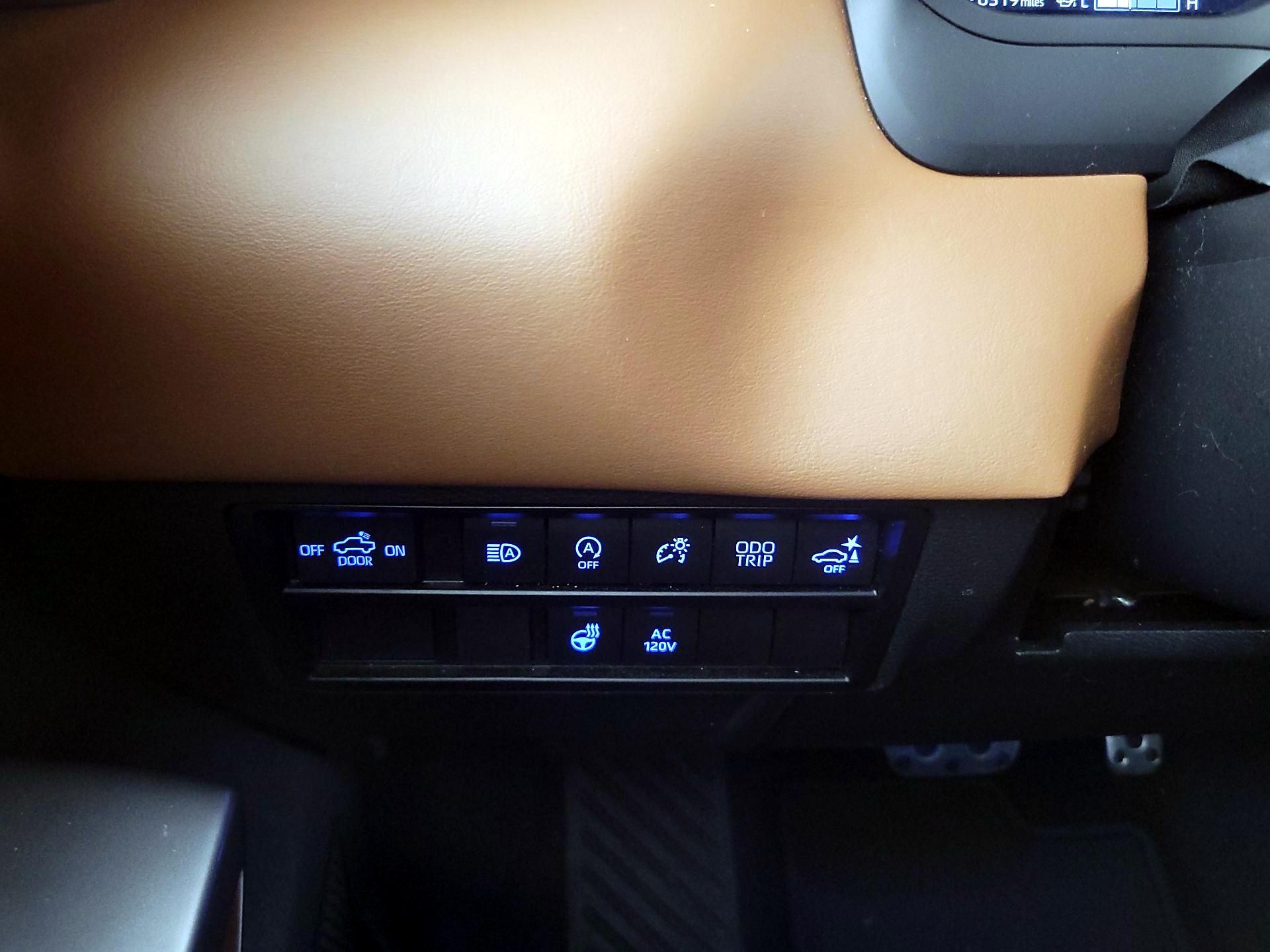 Thumbnail: 2023 Toyota Tundra - 13