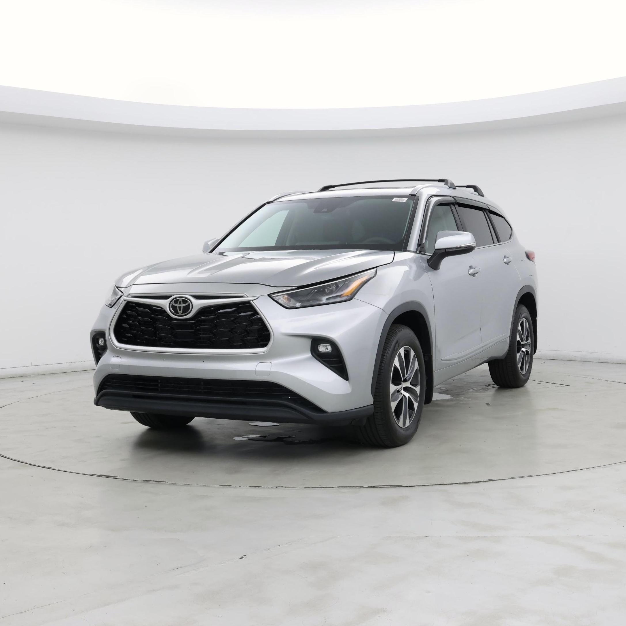 Thumbnail: 2023 Toyota Highlander - 4