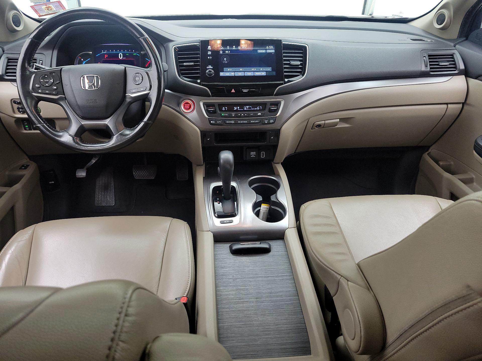 Thumbnail: 2019 Honda Pilot - 9