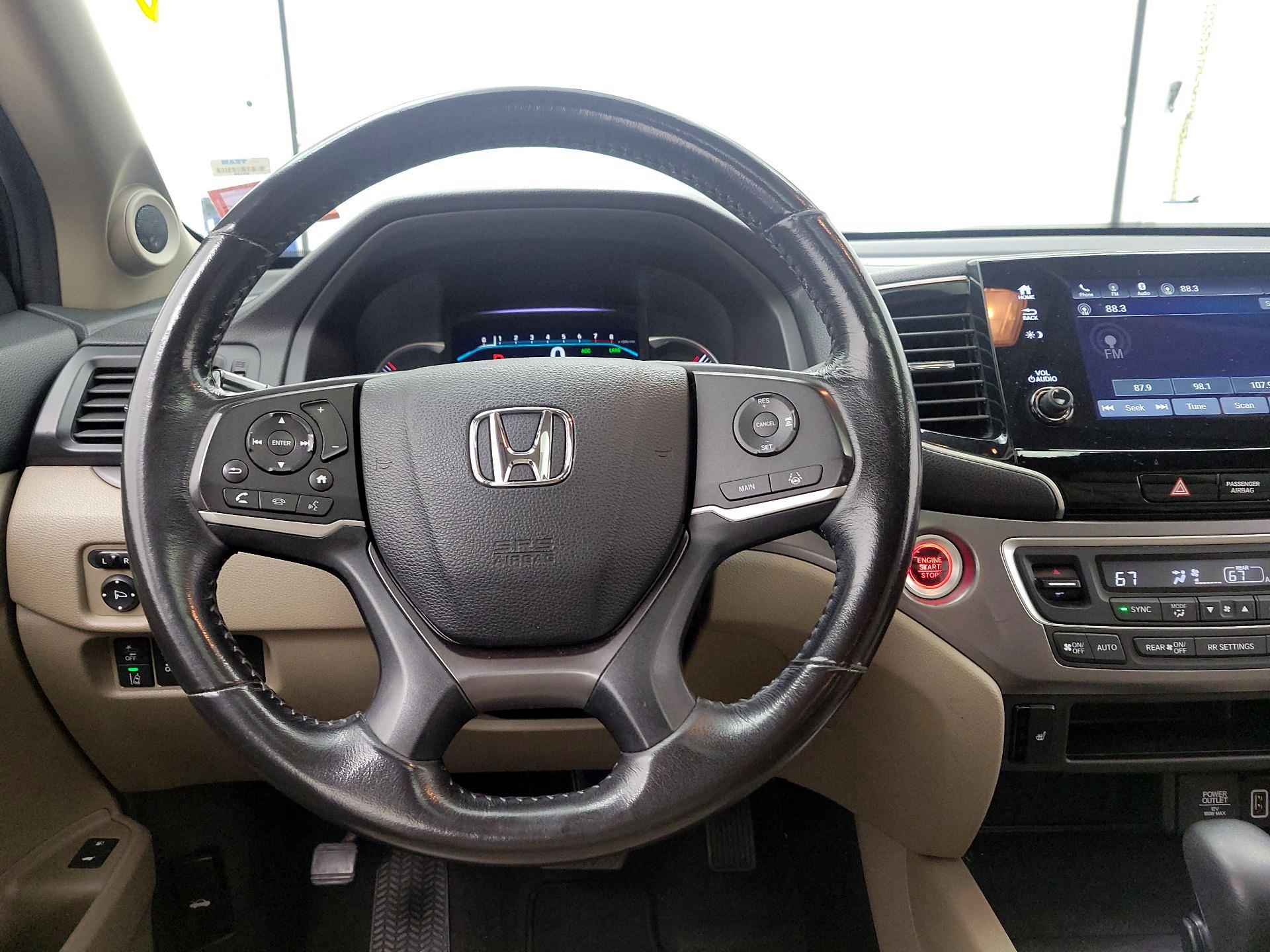Thumbnail: 2019 Honda Pilot - 10
