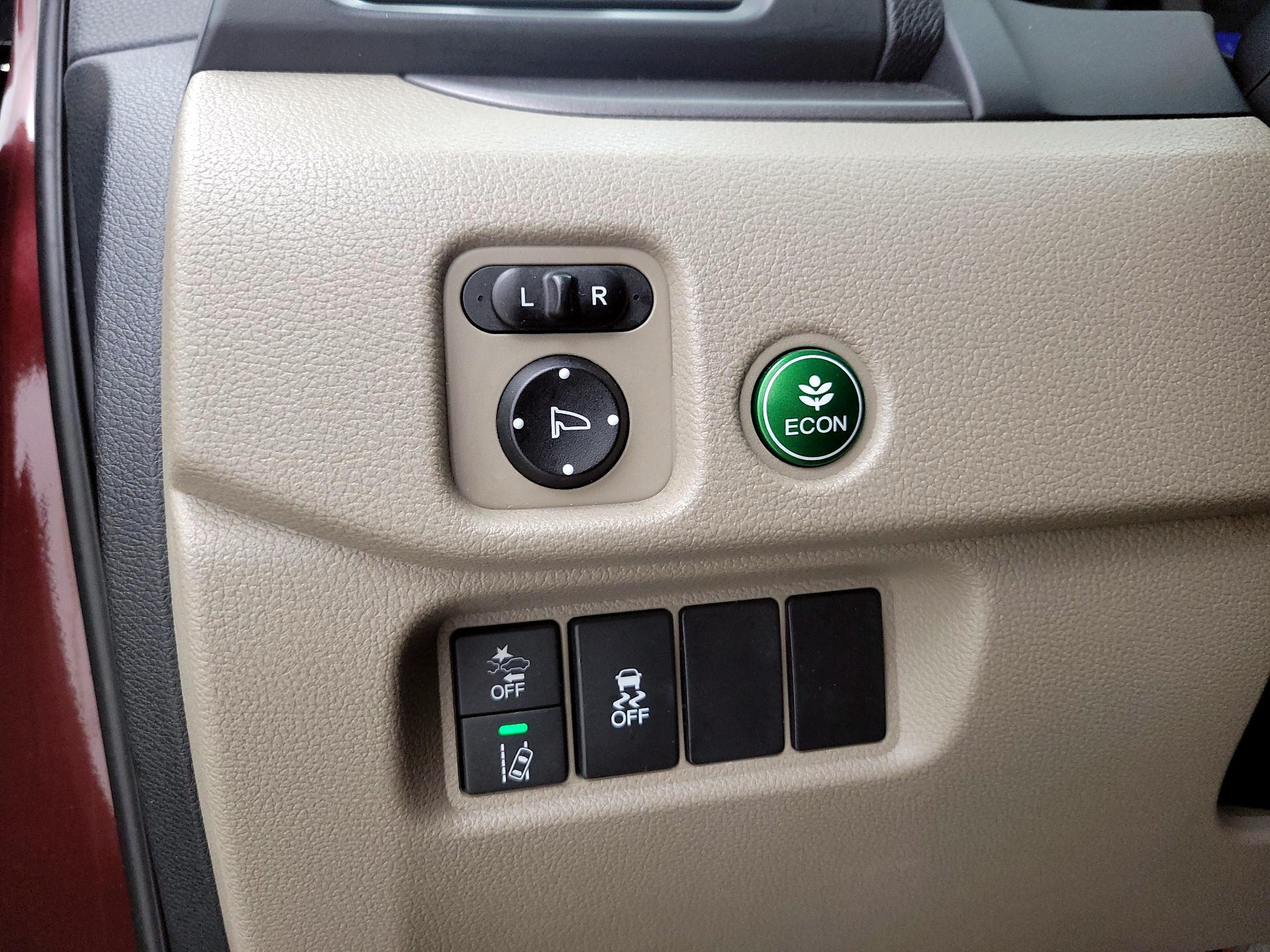 Thumbnail: 2019 Honda Pilot - 13