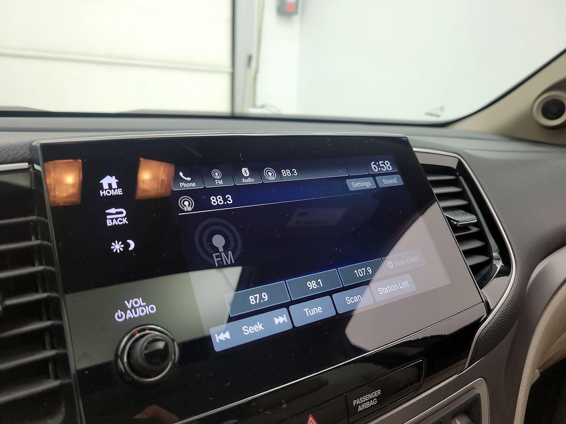 Thumbnail: 2019 Honda Pilot - 15