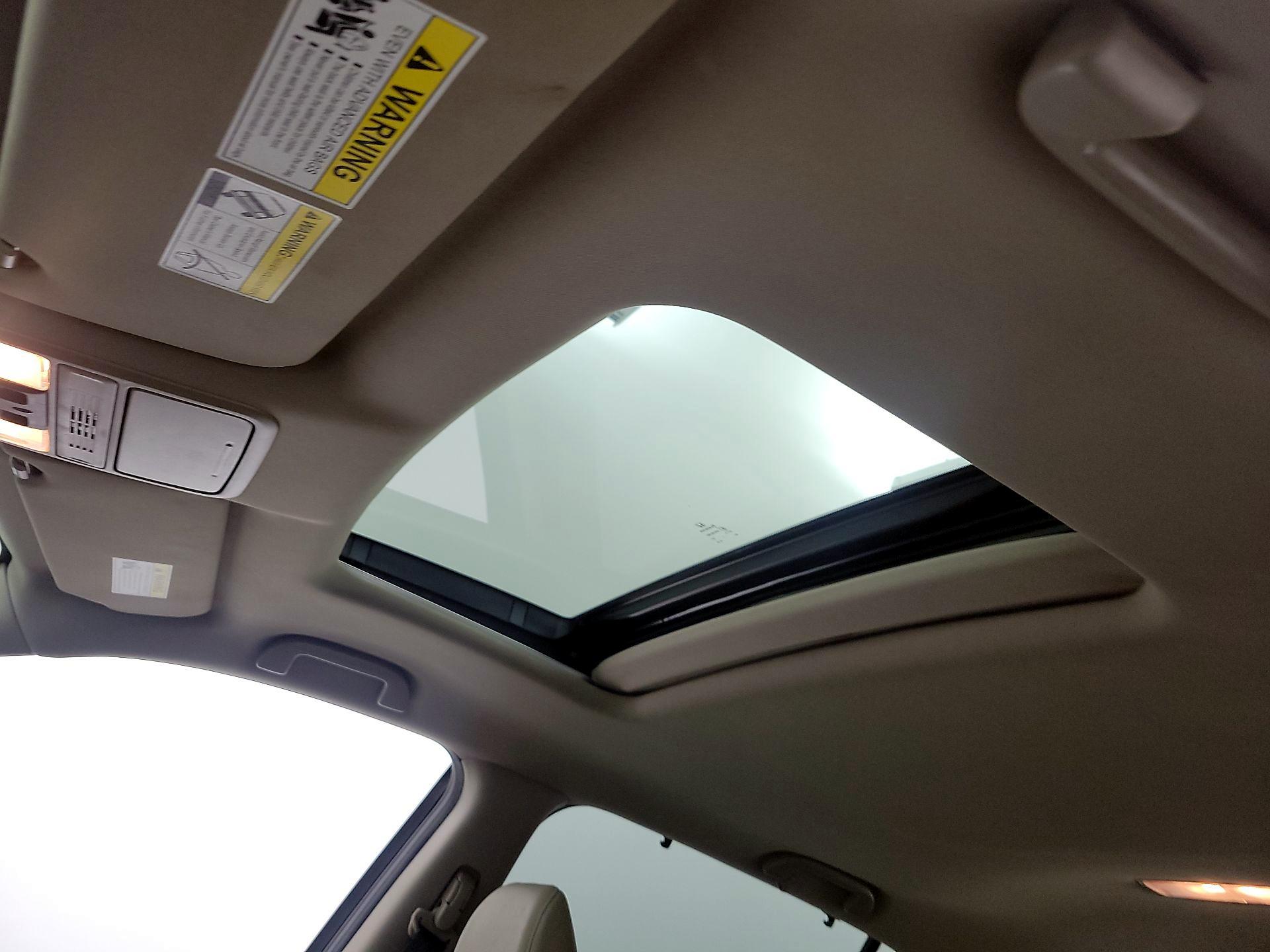 Thumbnail: 2019 Honda Pilot - 18