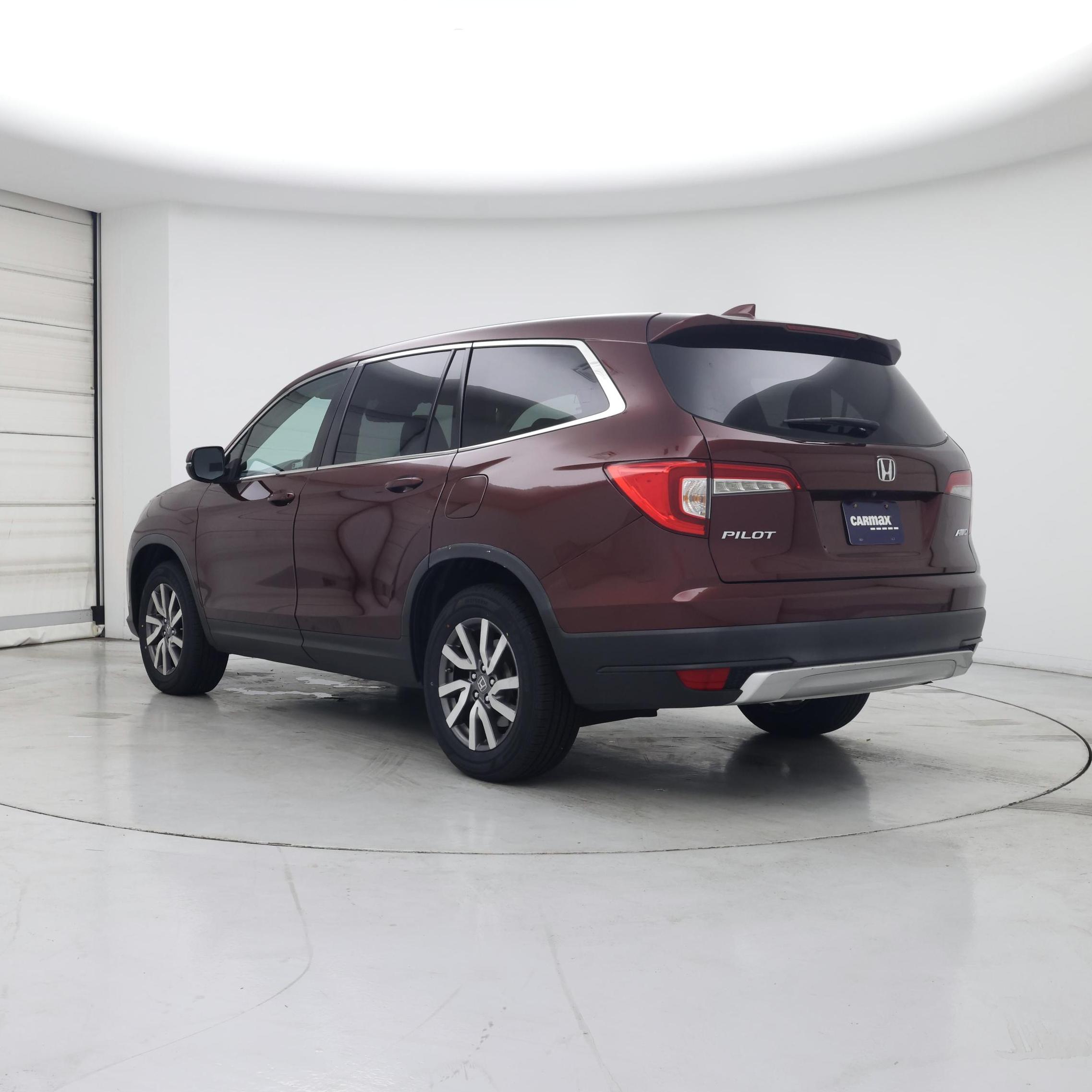 Thumbnail: 2019 Honda Pilot - 2