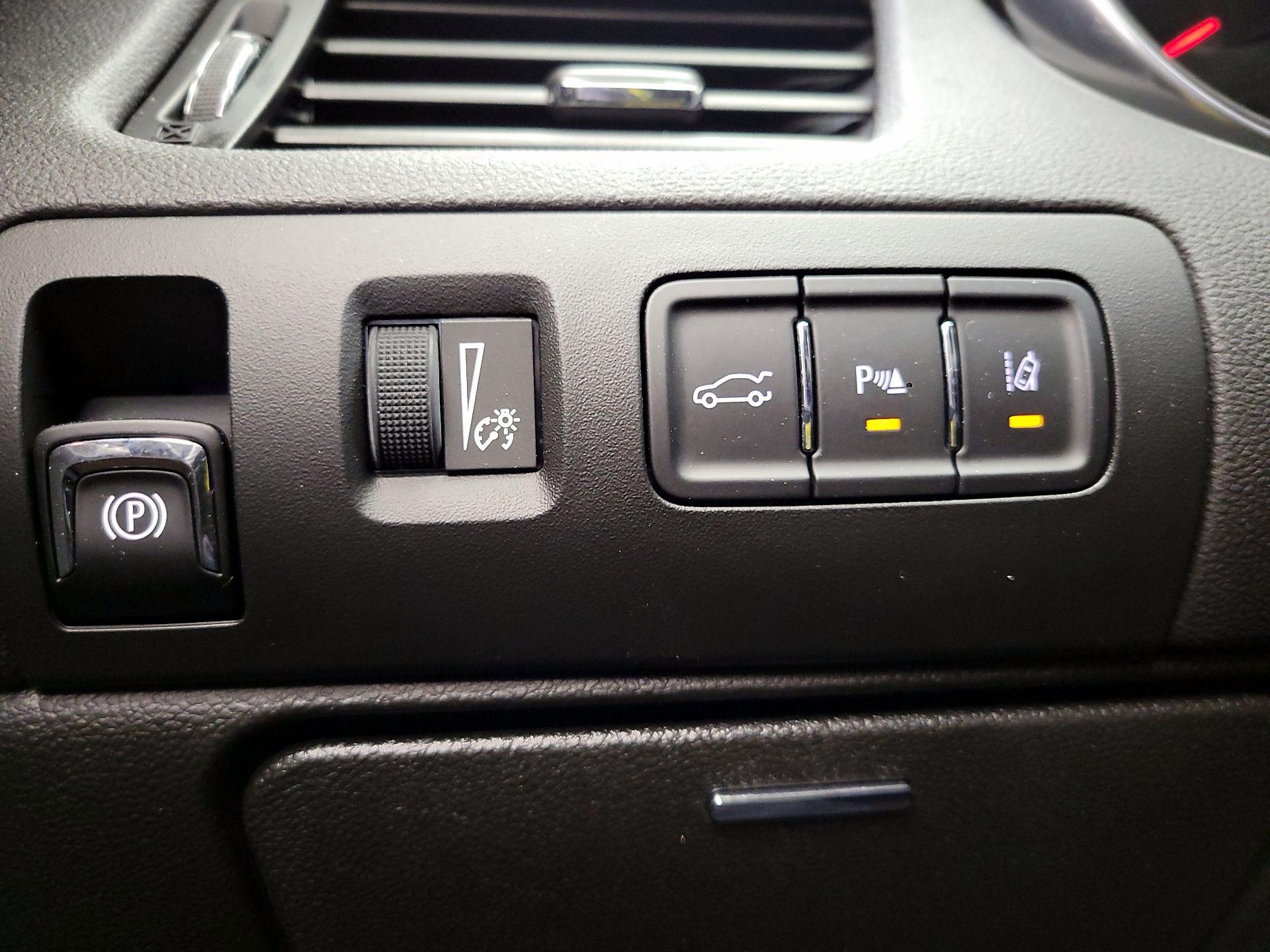 Thumbnail: 2015 Chevrolet Impala - 13