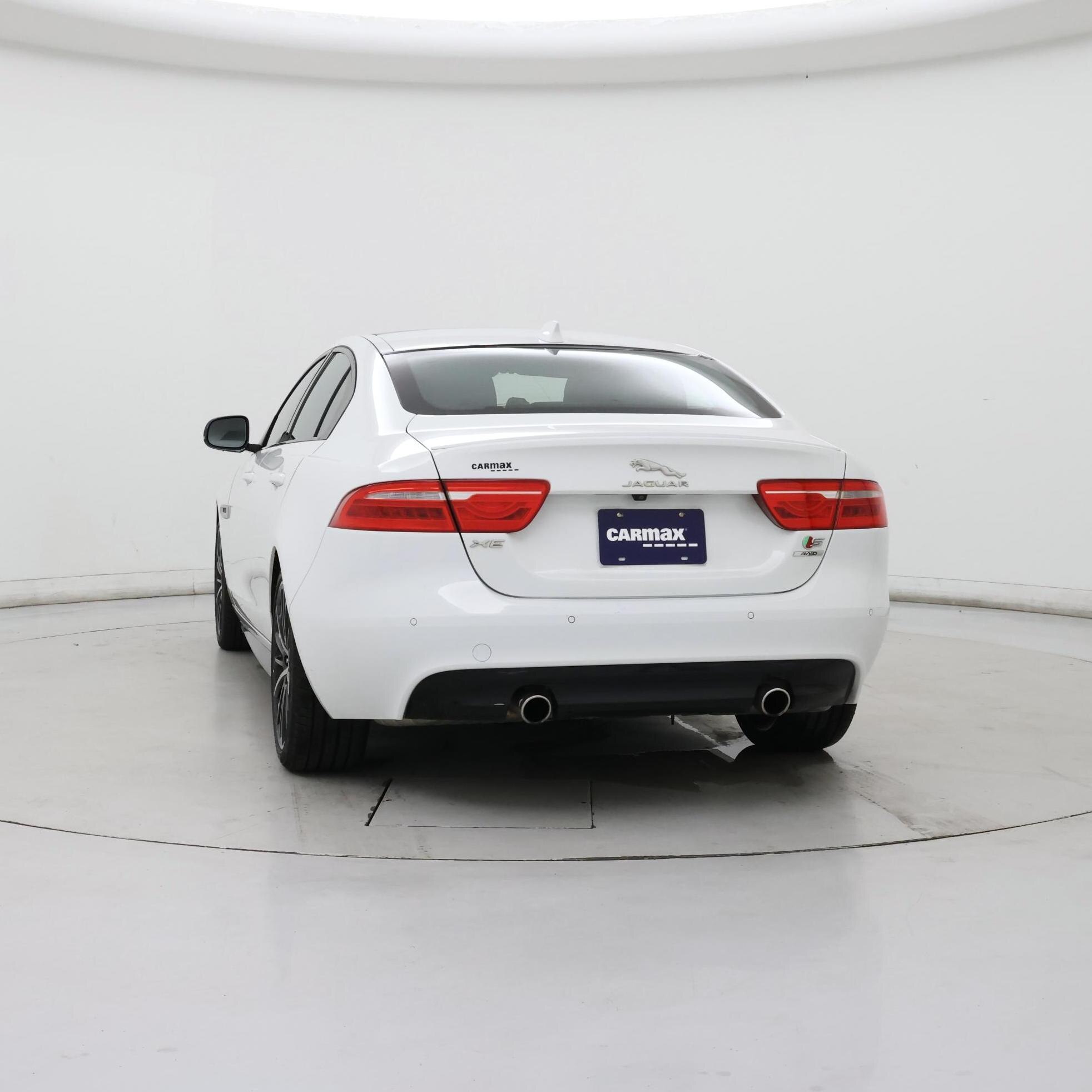 Thumbnail: 2018 Jaguar XE - 6