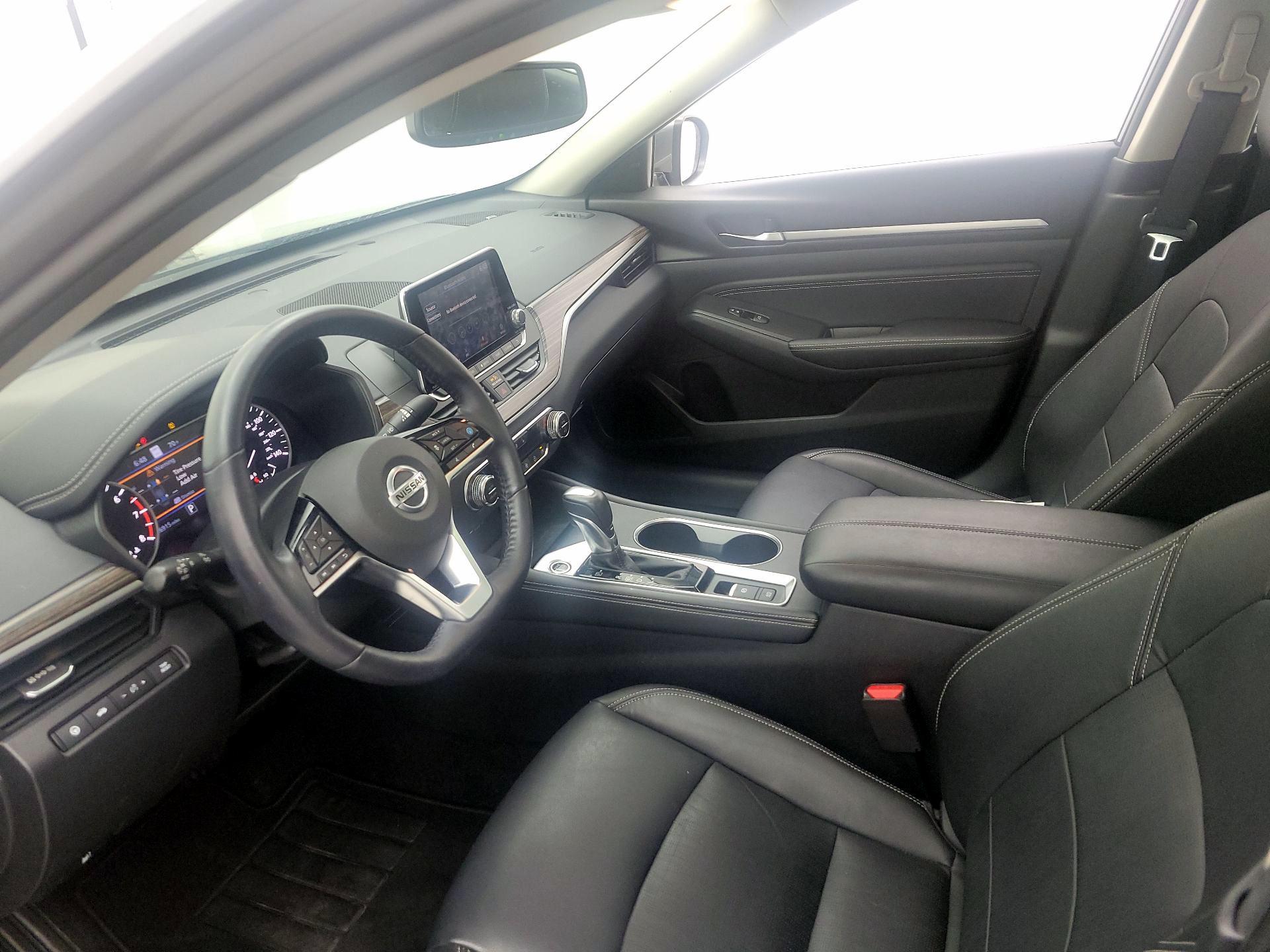 Thumbnail: 2019 Nissan Altima - 11