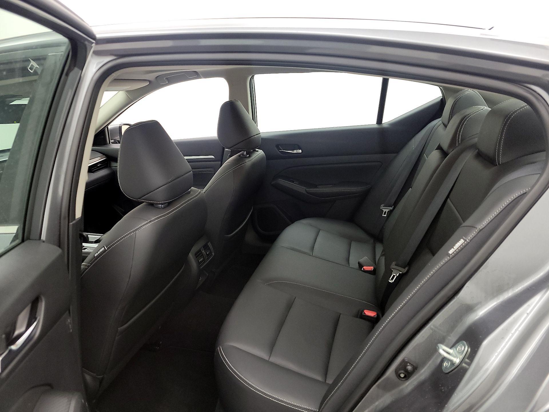 Thumbnail: 2019 Nissan Altima - 20