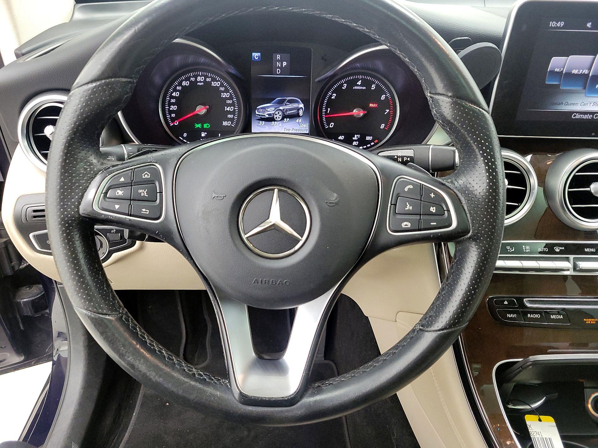 Thumbnail: 2017 Mercedes-Benz GLC - 10