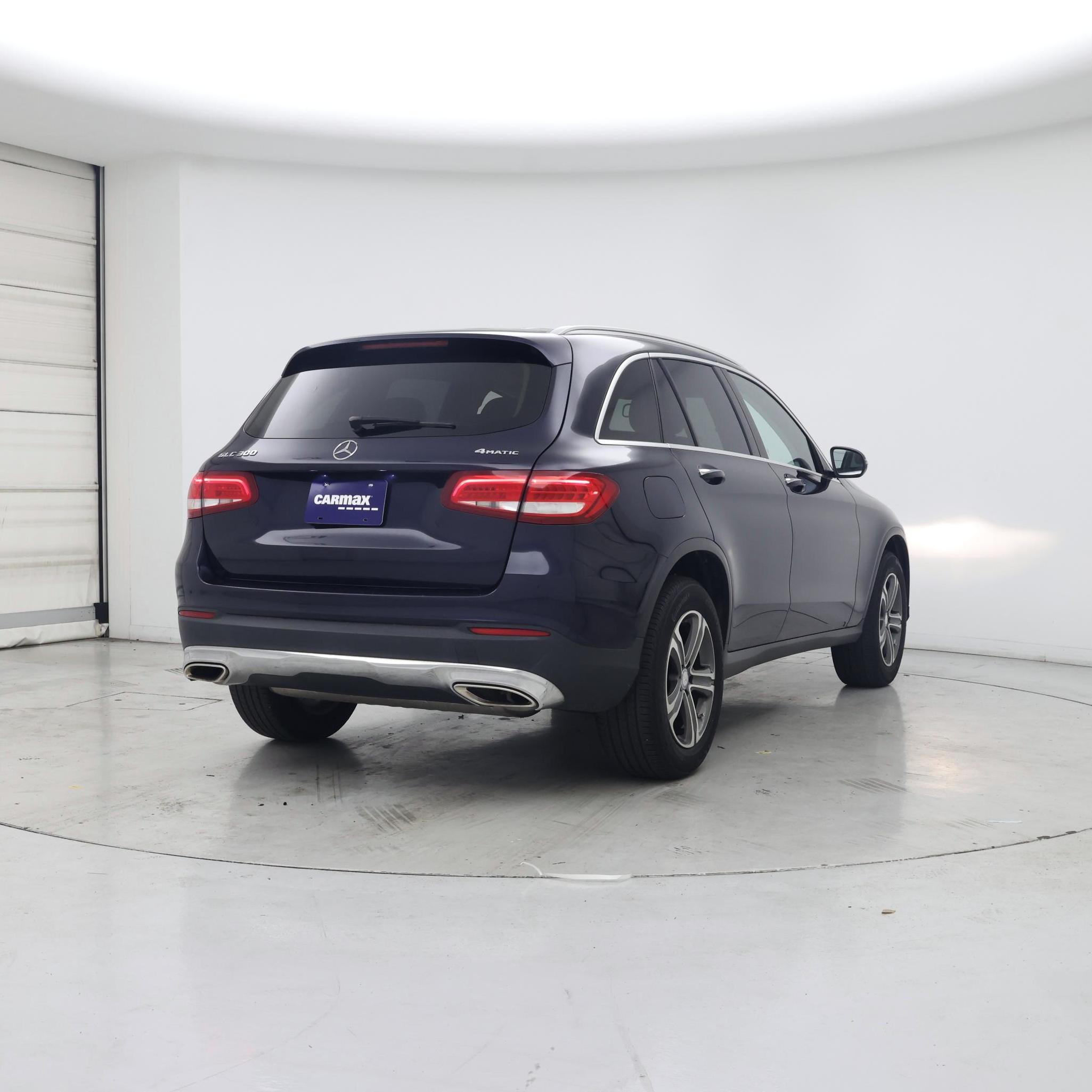 Thumbnail: 2017 Mercedes-Benz GLC - 8