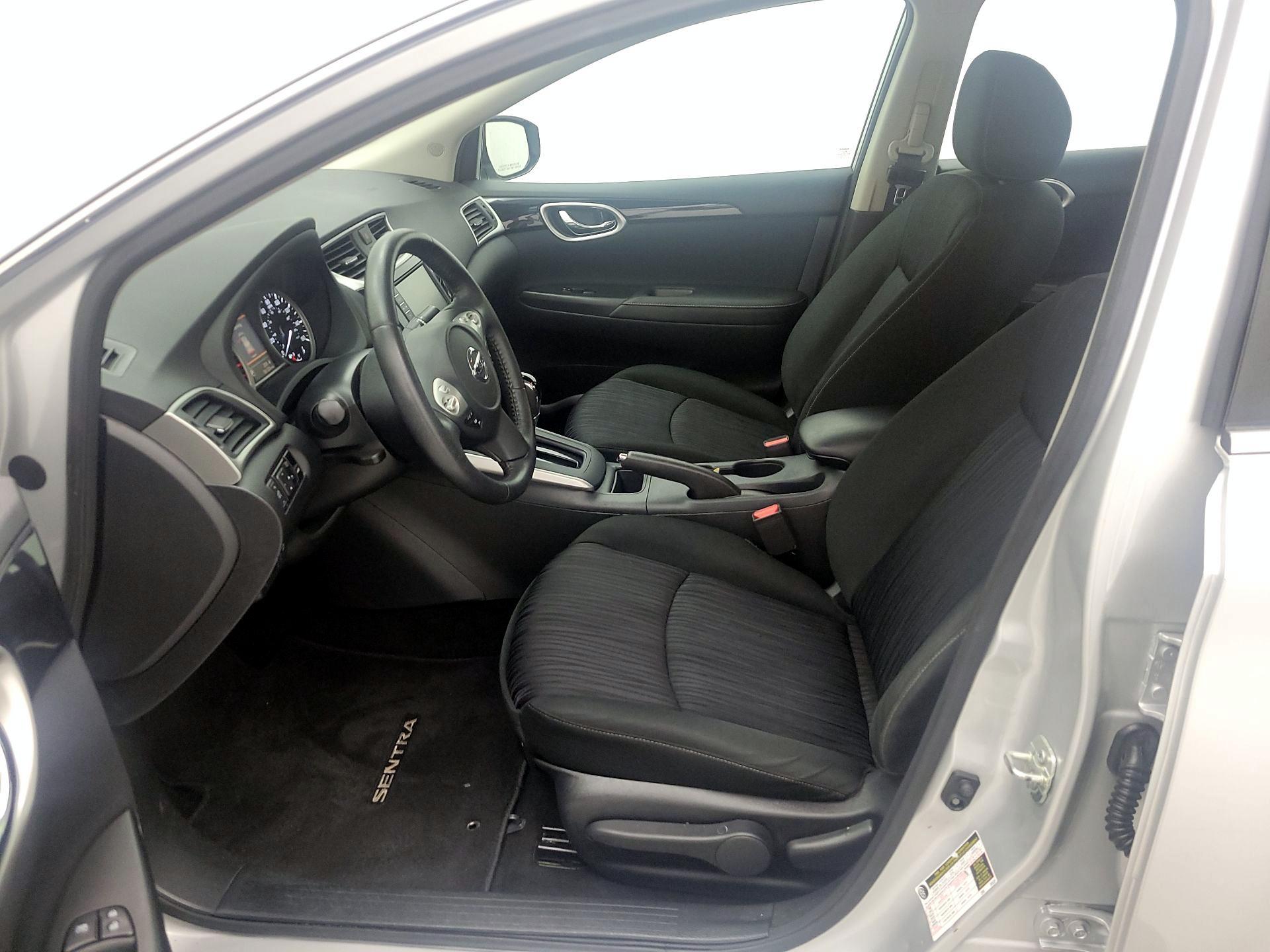 Thumbnail: 2019 Nissan Sentra - 11