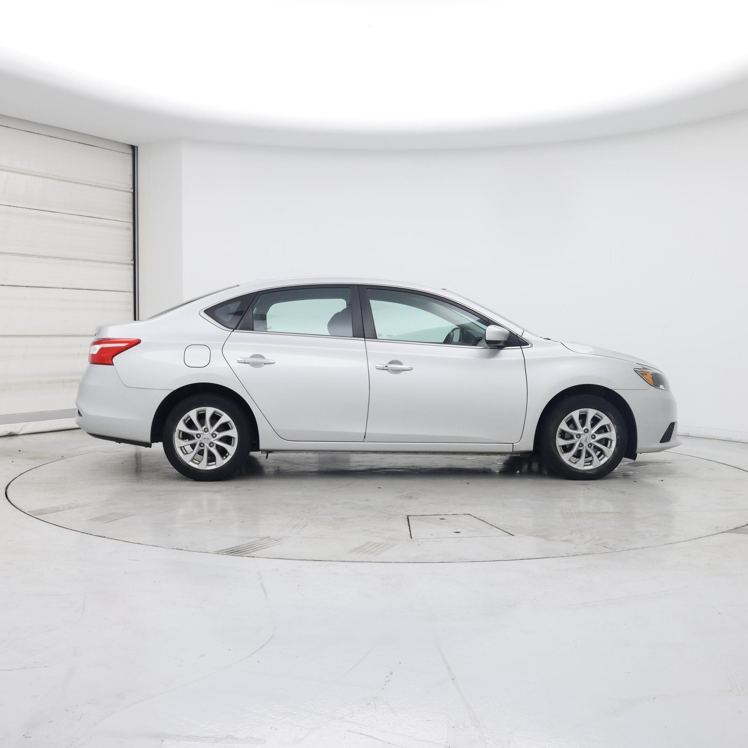 Thumbnail: 2019 Nissan Sentra - 7