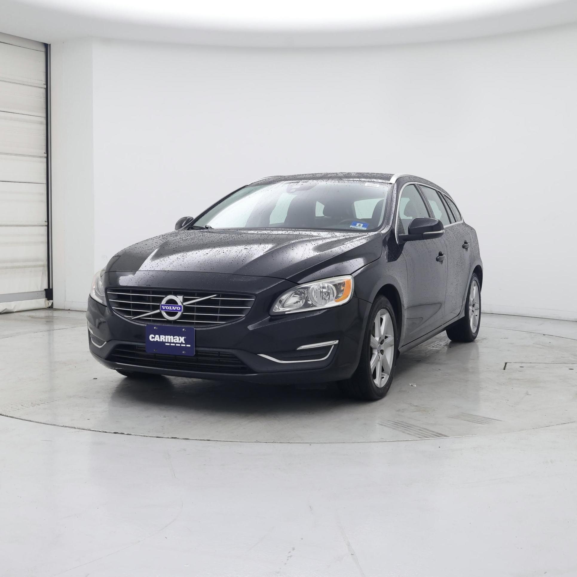 Thumbnail: 2017 Volvo V60 - 4