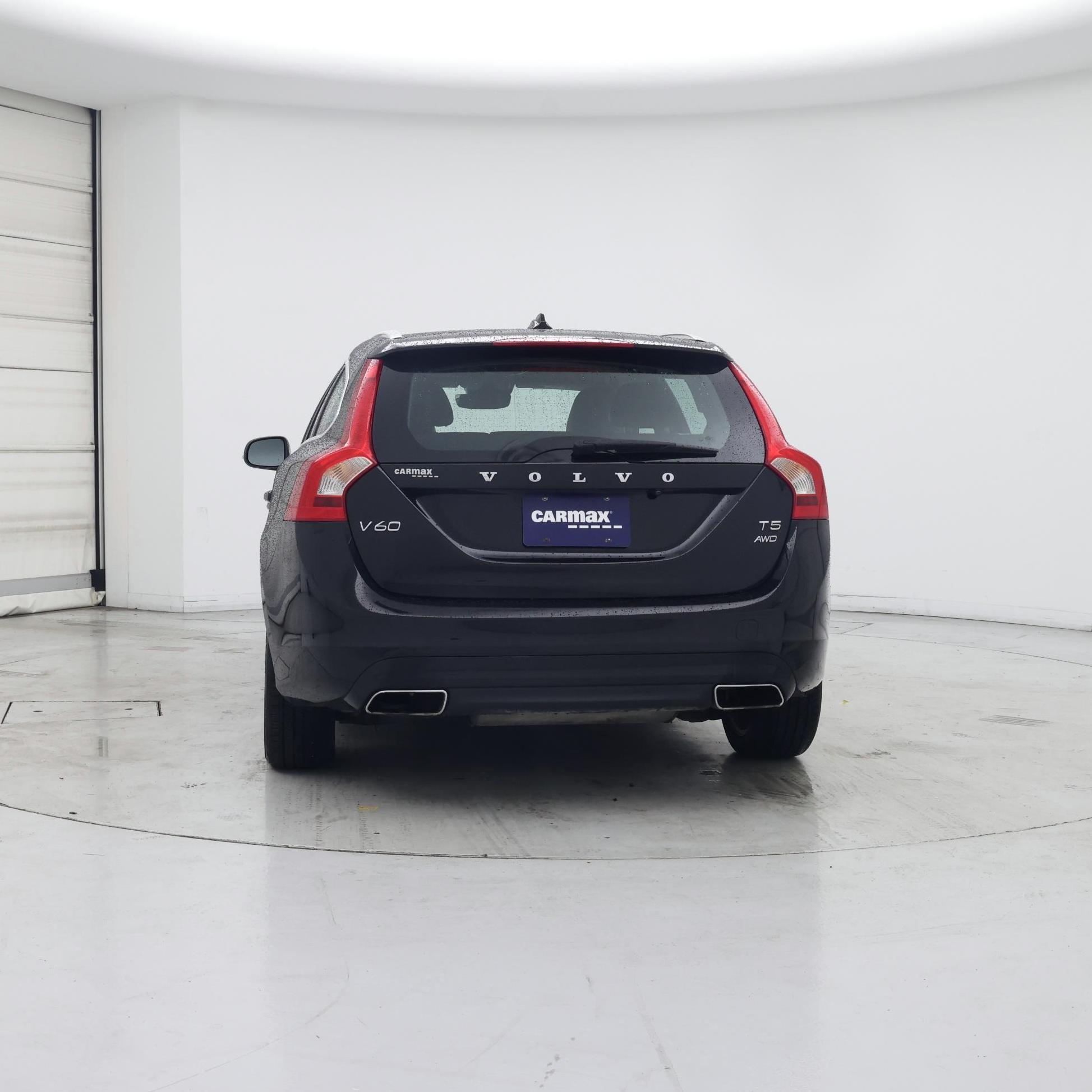 Thumbnail: 2017 Volvo V60 - 6