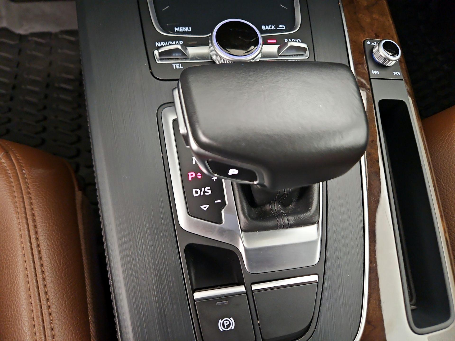 Thumbnail: 2019 Audi Q5 - 18