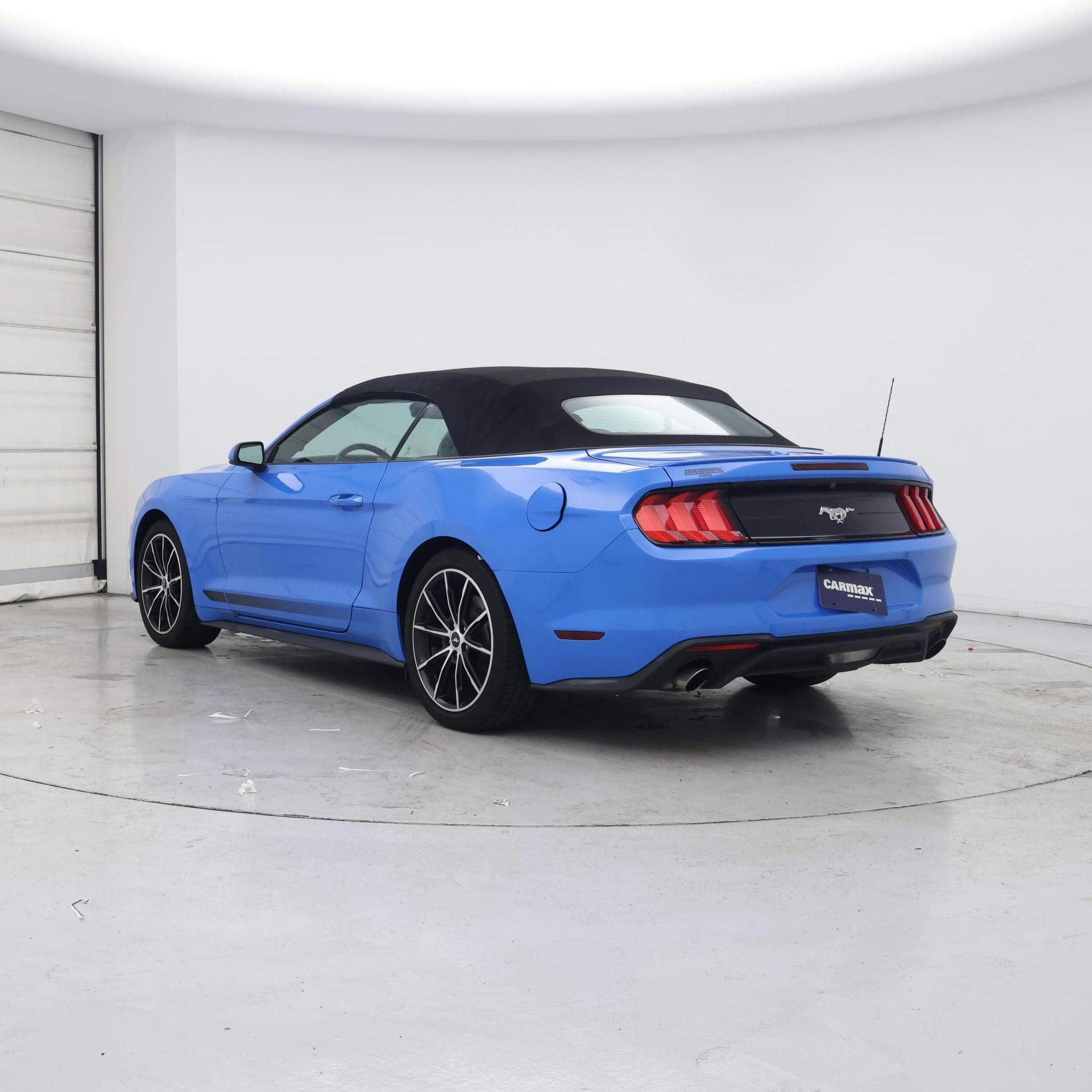 Thumbnail: 2022 Ford Mustang - 2