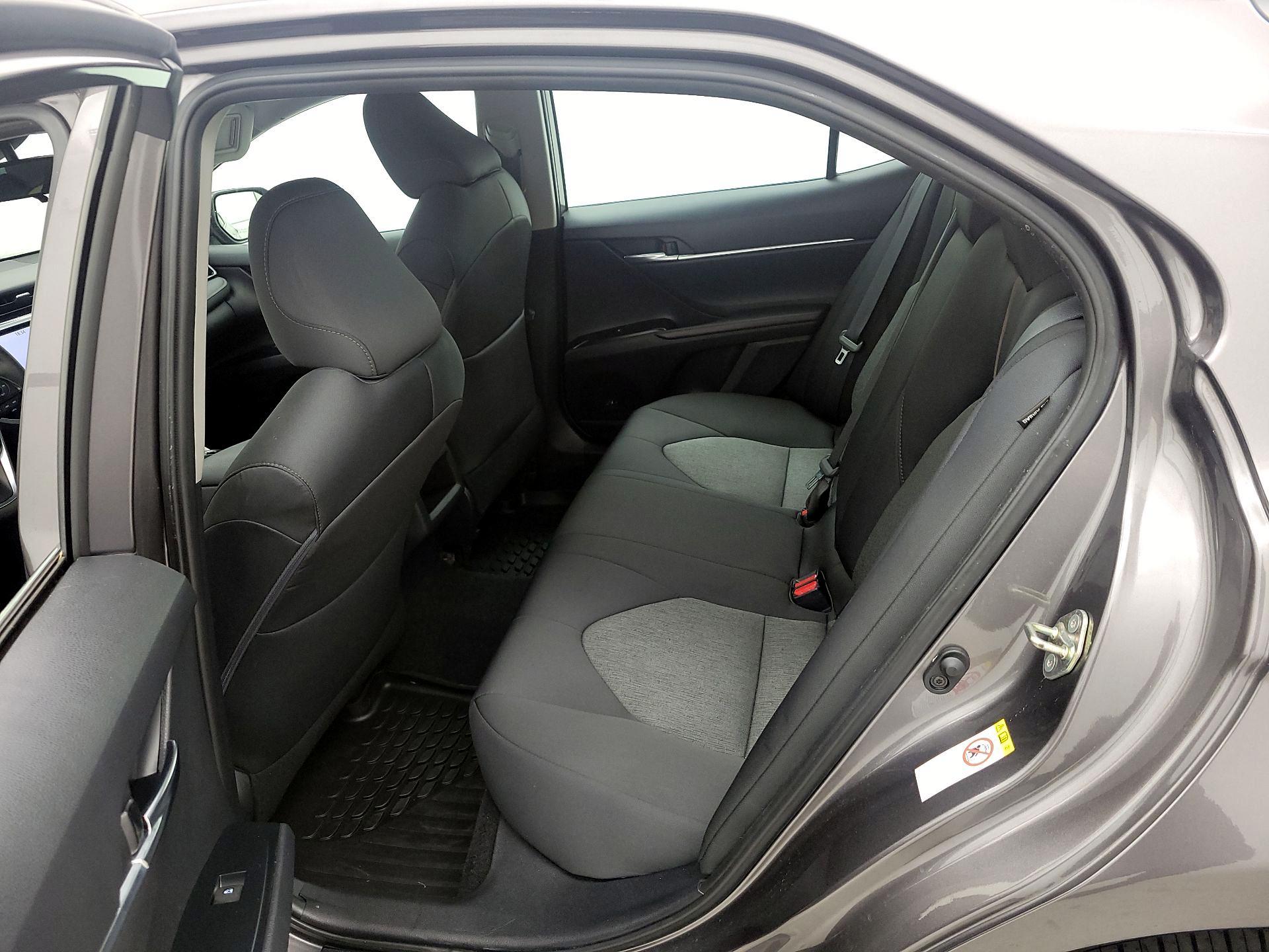 Thumbnail: 2019 Toyota Camry - 19