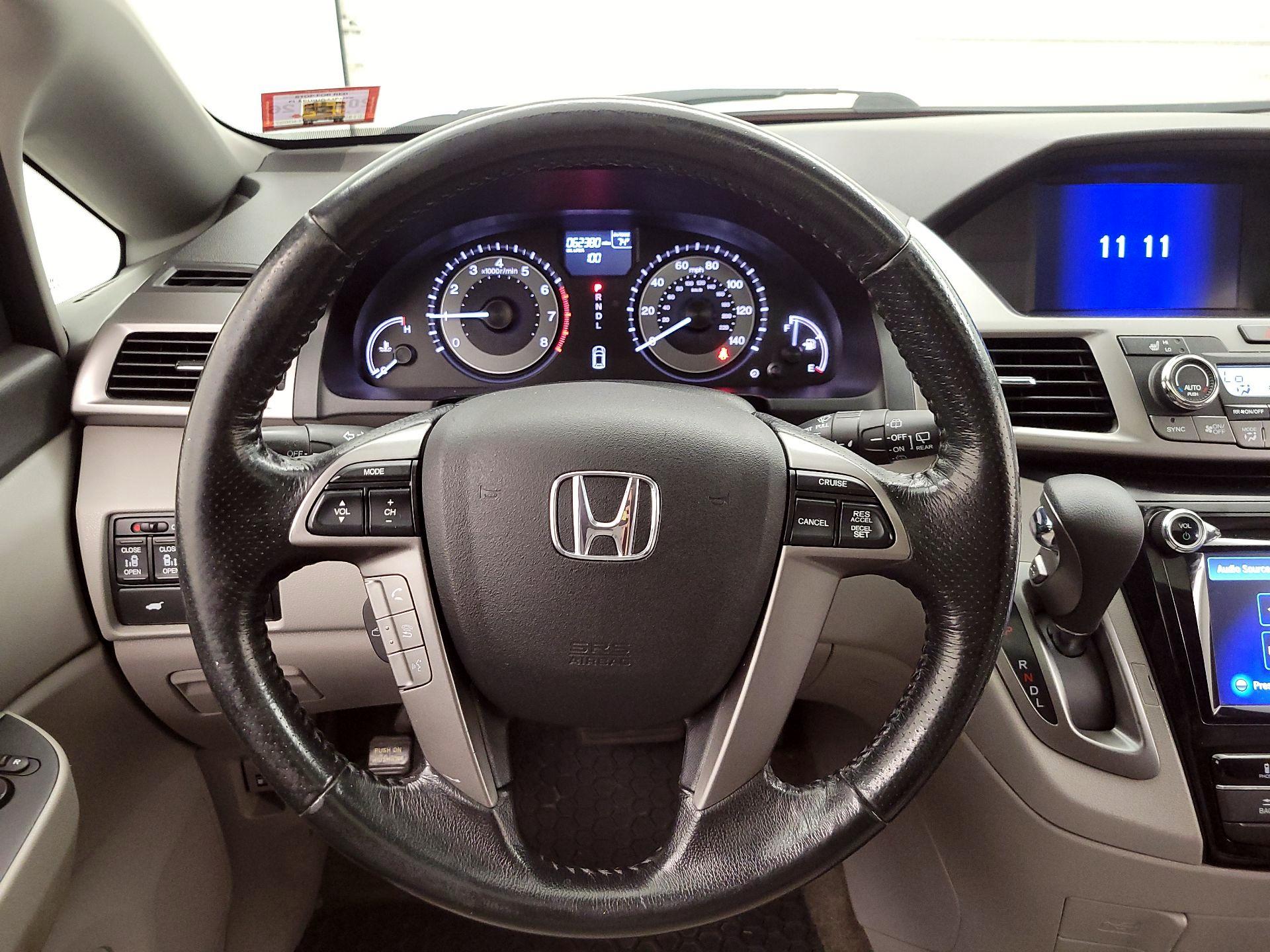 Thumbnail: 2016 Honda Odyssey - 10