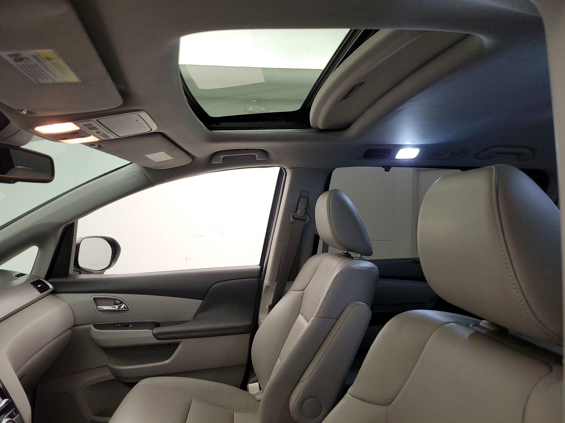 Thumbnail: 2016 Honda Odyssey - 19