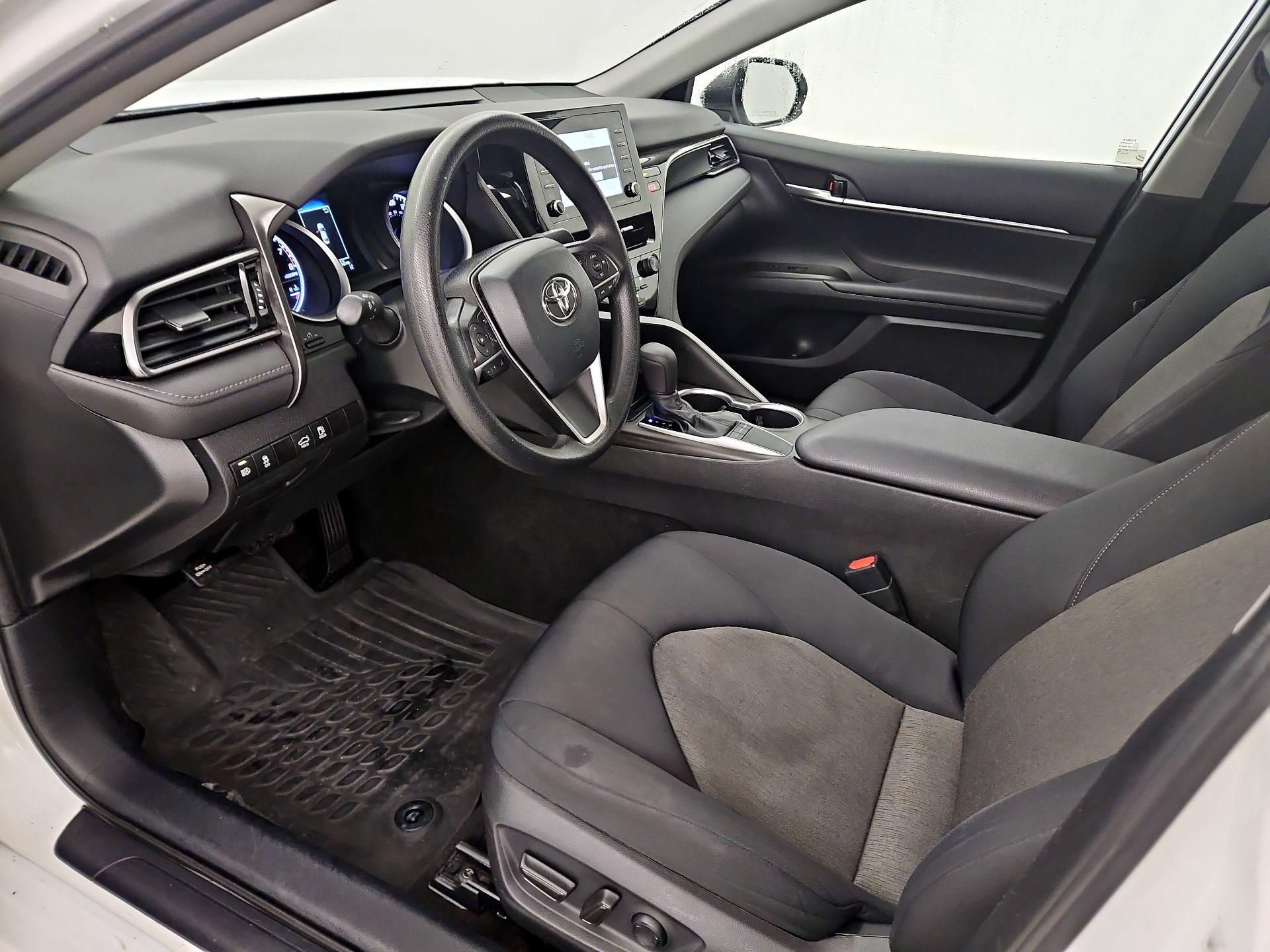Thumbnail: 2022 Toyota Camry - 11
