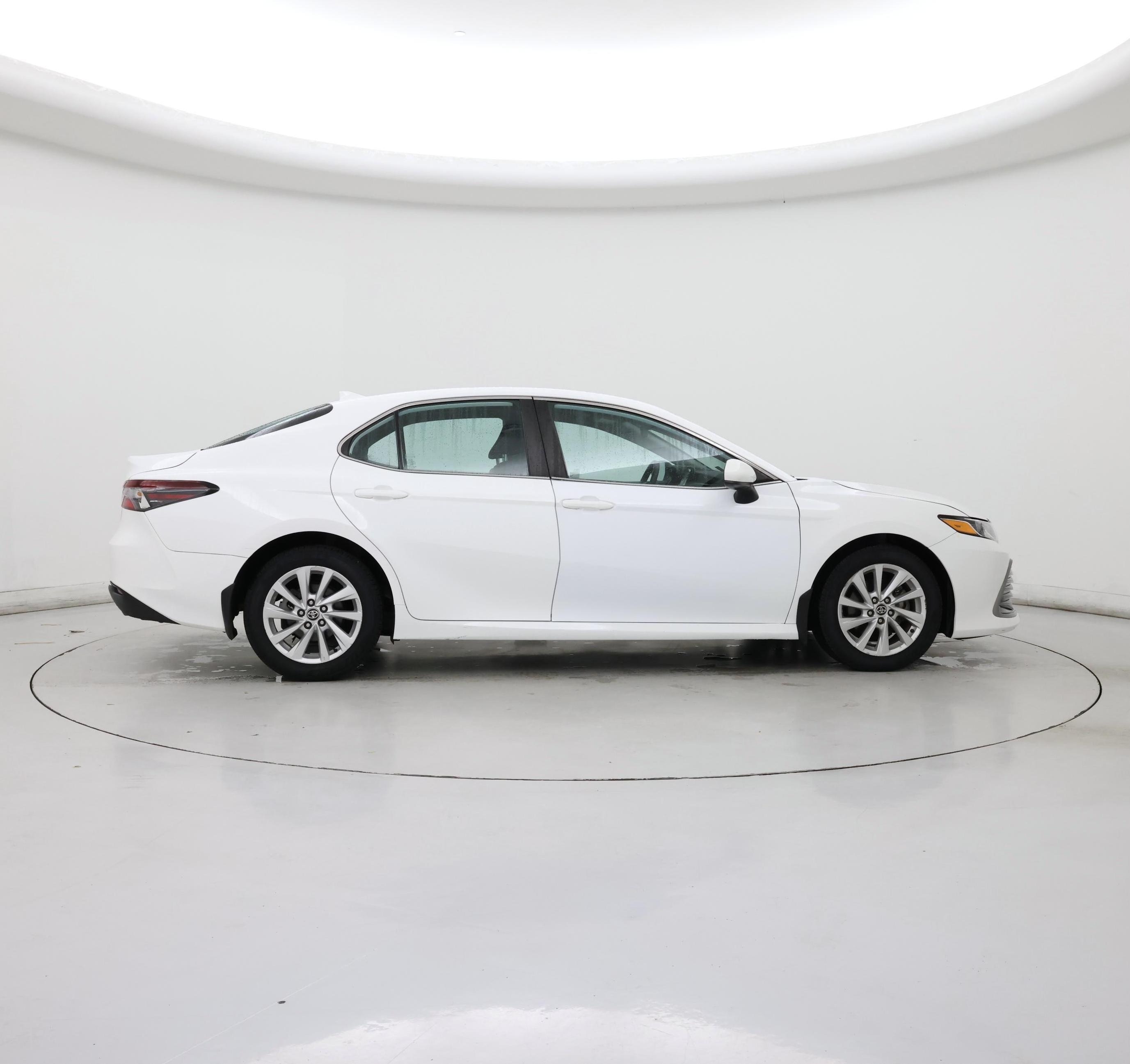 Thumbnail: 2022 Toyota Camry - 7
