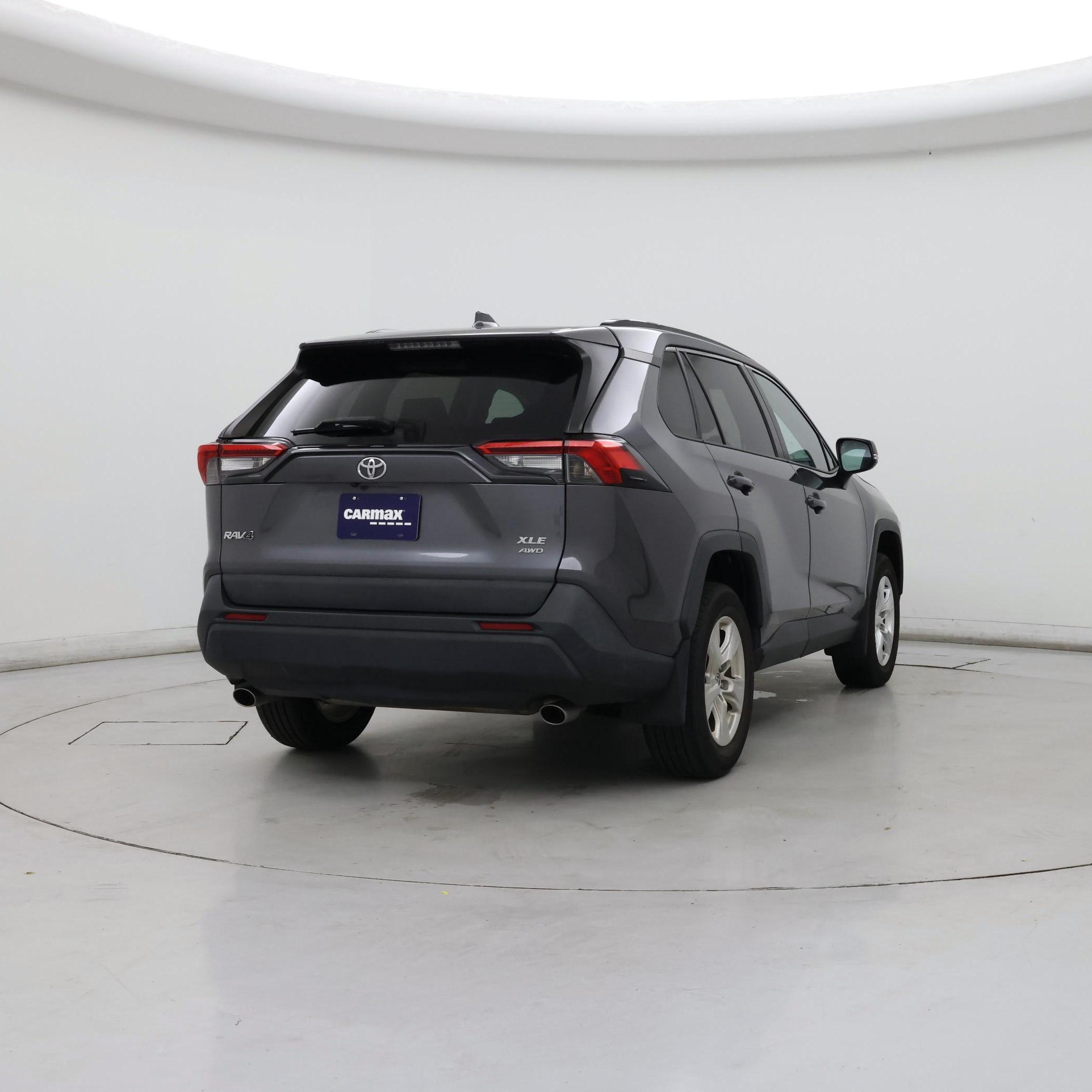 Thumbnail: 2021 Toyota RAV4 - 8