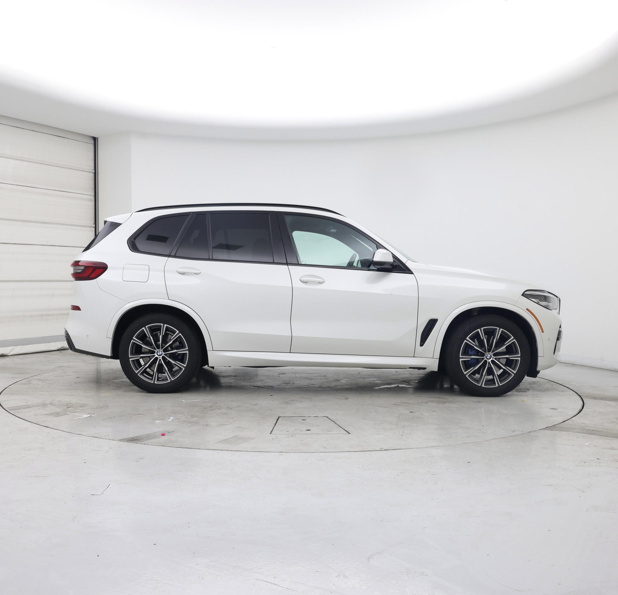 Thumbnail: 2021 BMW X5 - 7