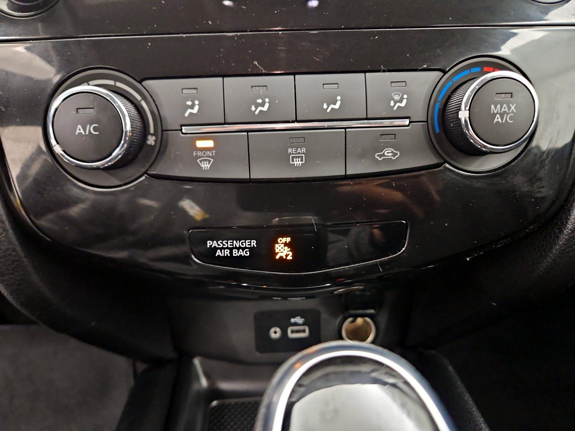 Thumbnail: 2020 Nissan Rogue Sport - 16