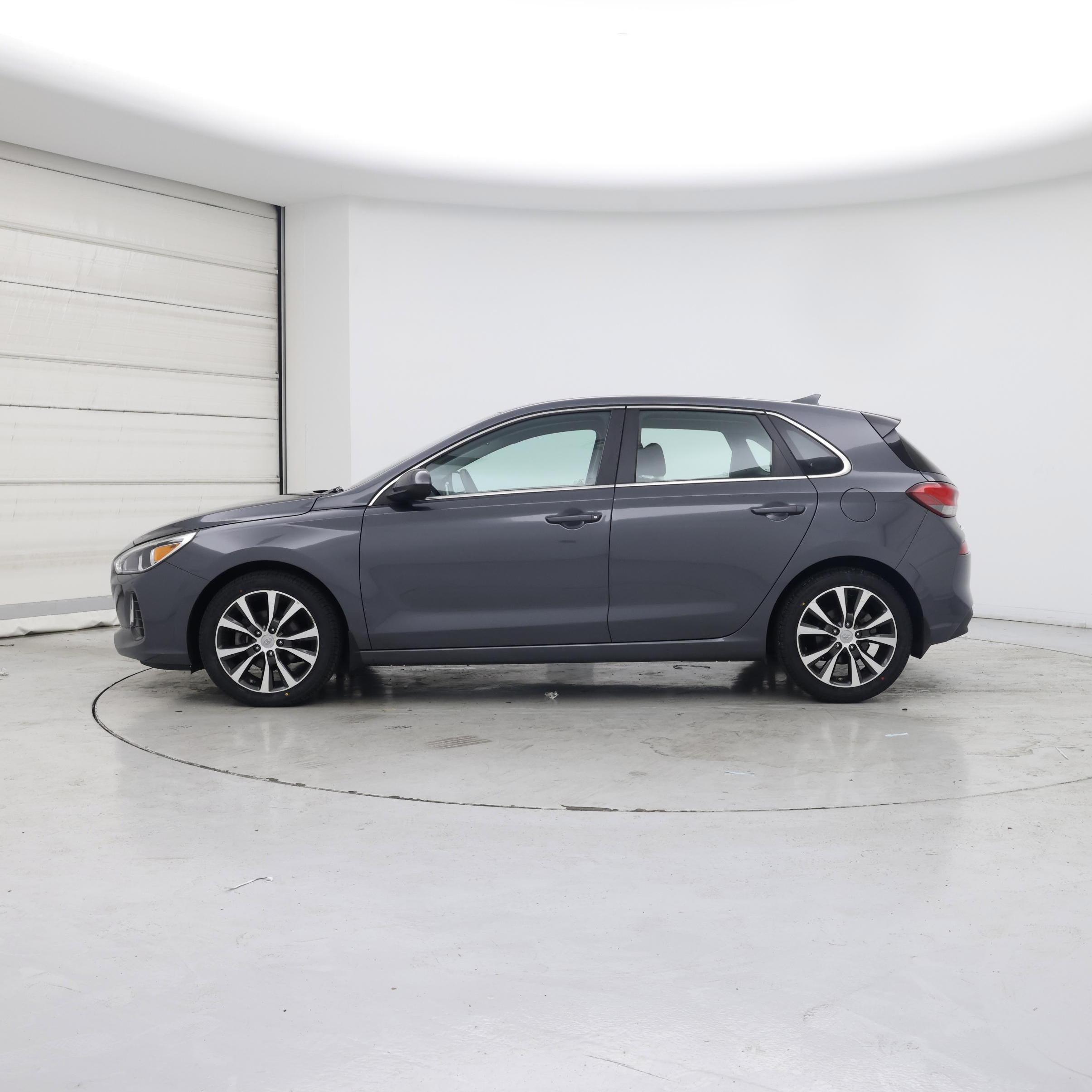 Thumbnail: 2018 Hyundai Elantra - 3