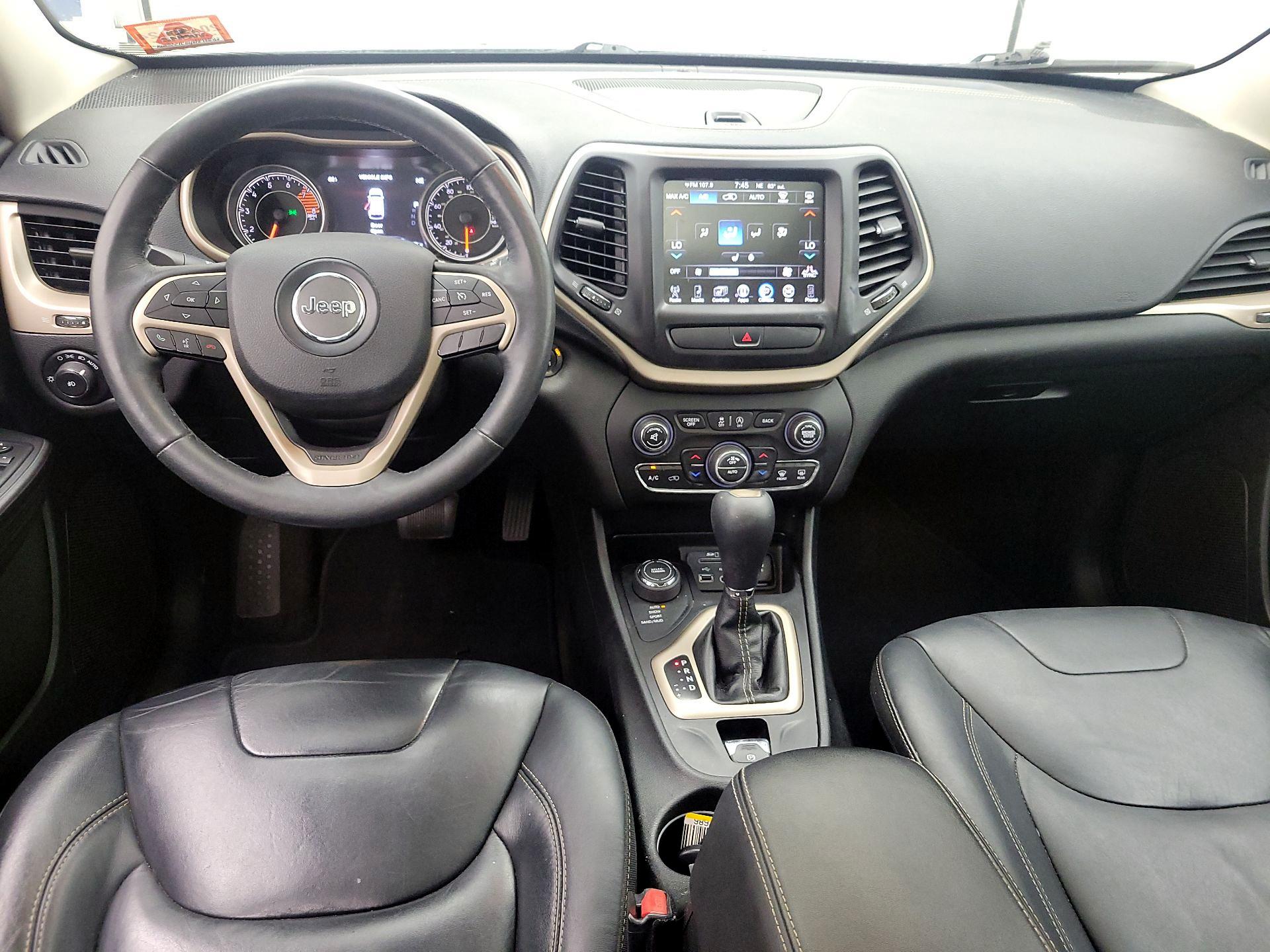 Thumbnail: 2016 Jeep Cherokee - 9