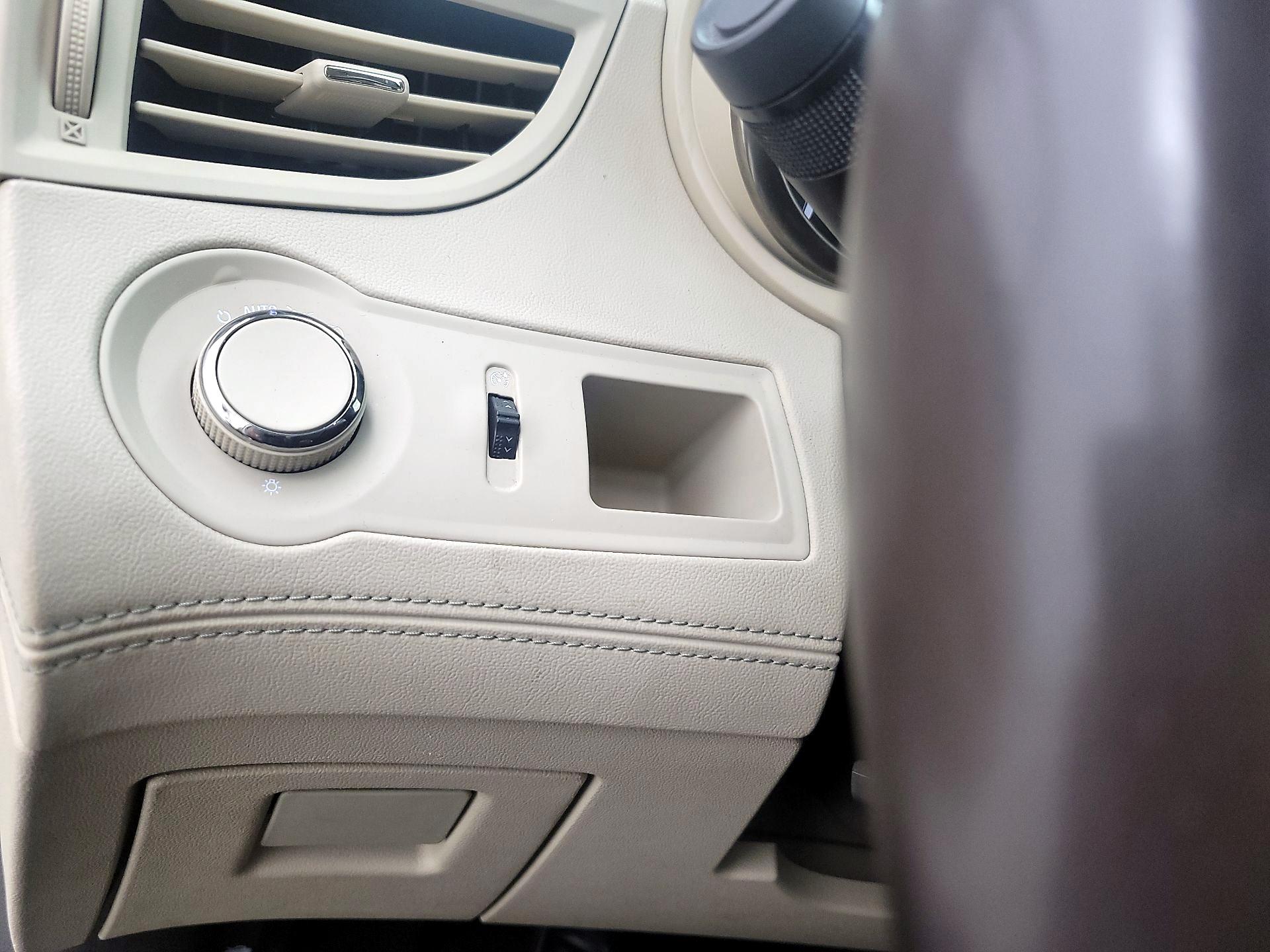 Thumbnail: 2014 Buick LaCrosse - 13