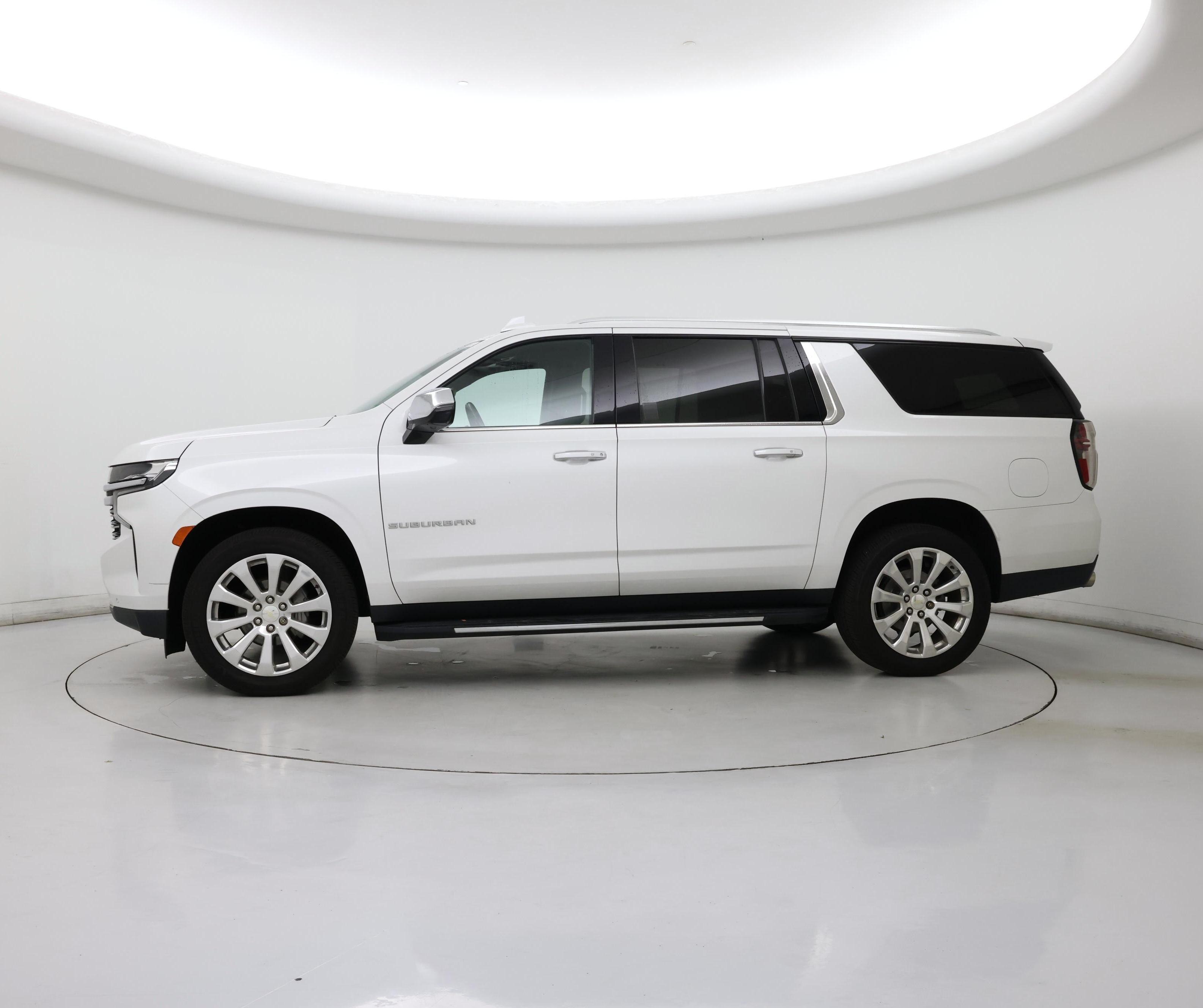 Thumbnail: 2021 Chevrolet Suburban - 3