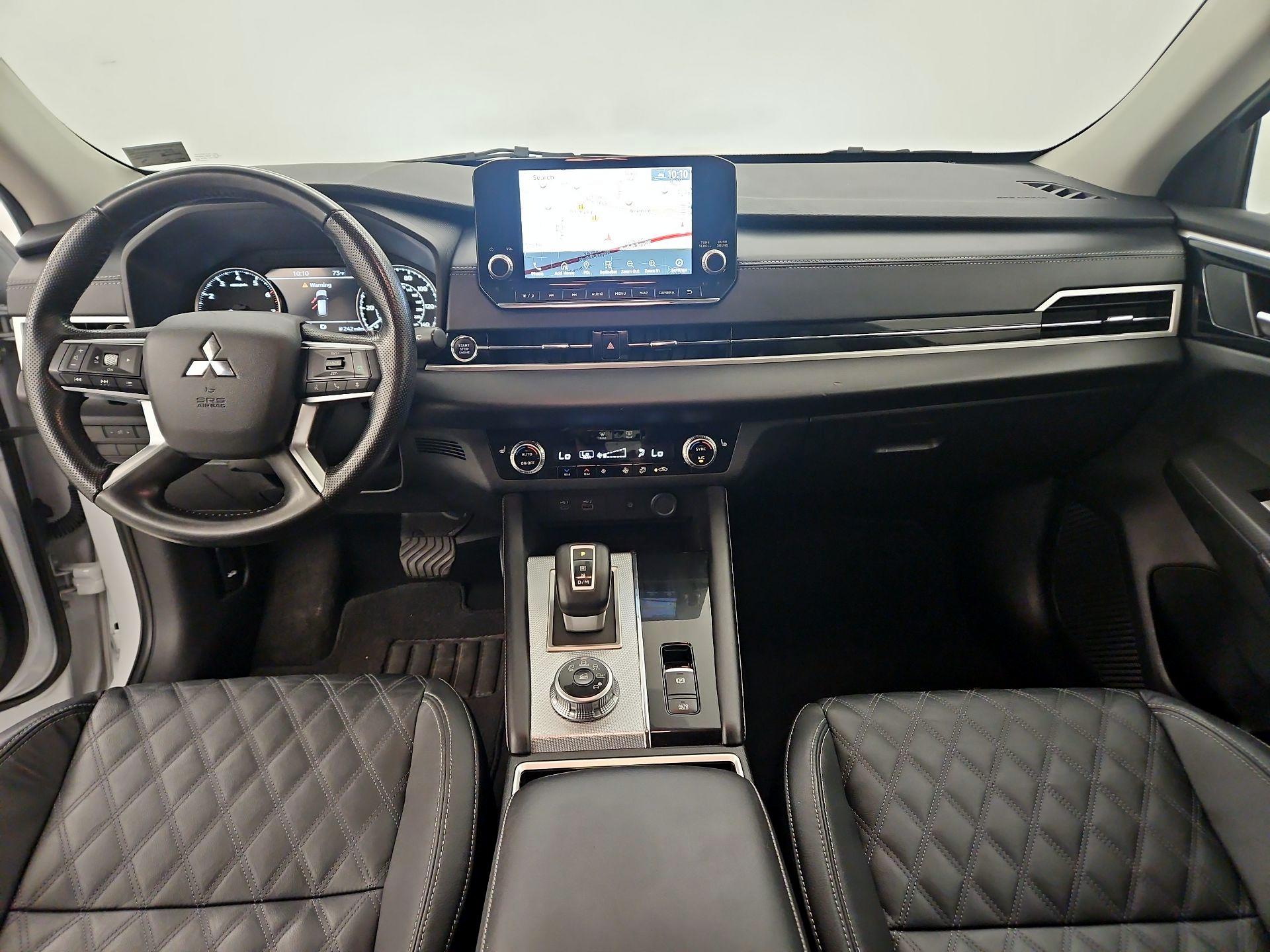 Thumbnail: 2022 Mitsubishi Outlander - 9