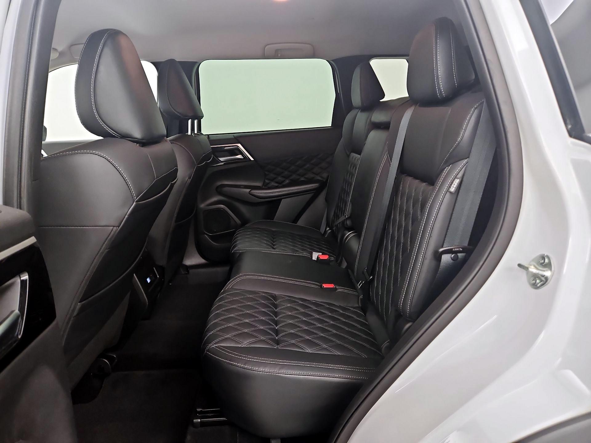 Thumbnail: 2022 Mitsubishi Outlander - 20