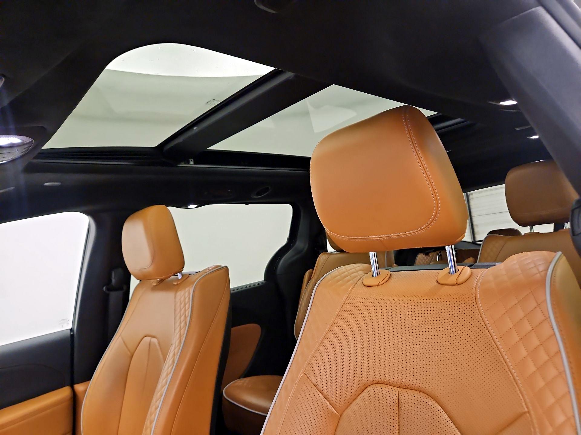 Thumbnail: 2022 Chrysler Pacifica - 20