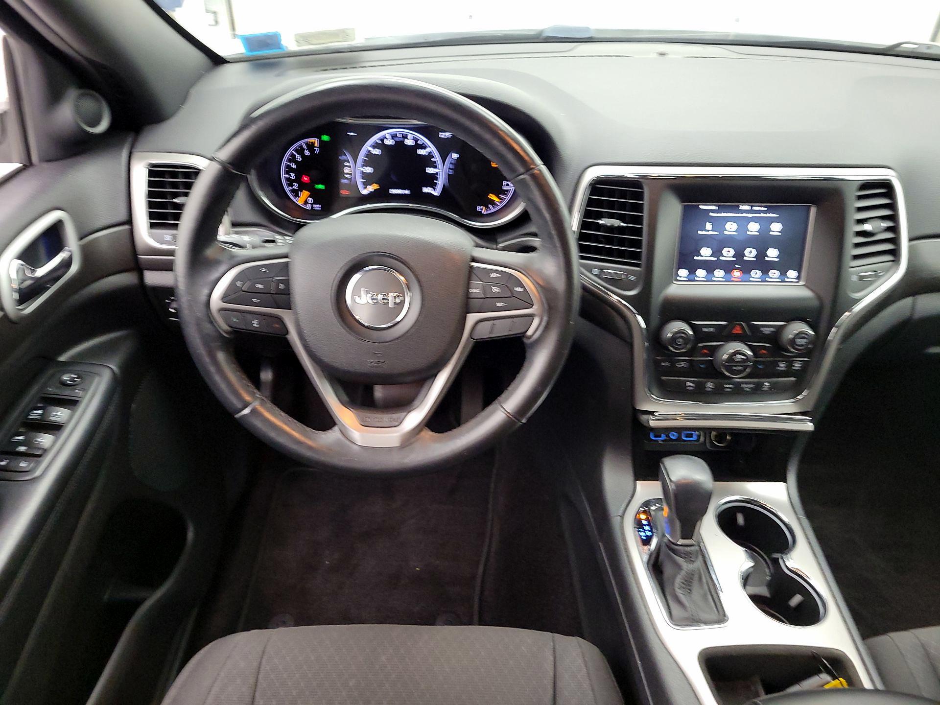 Thumbnail: 2018 Jeep Grand Cherokee - 10