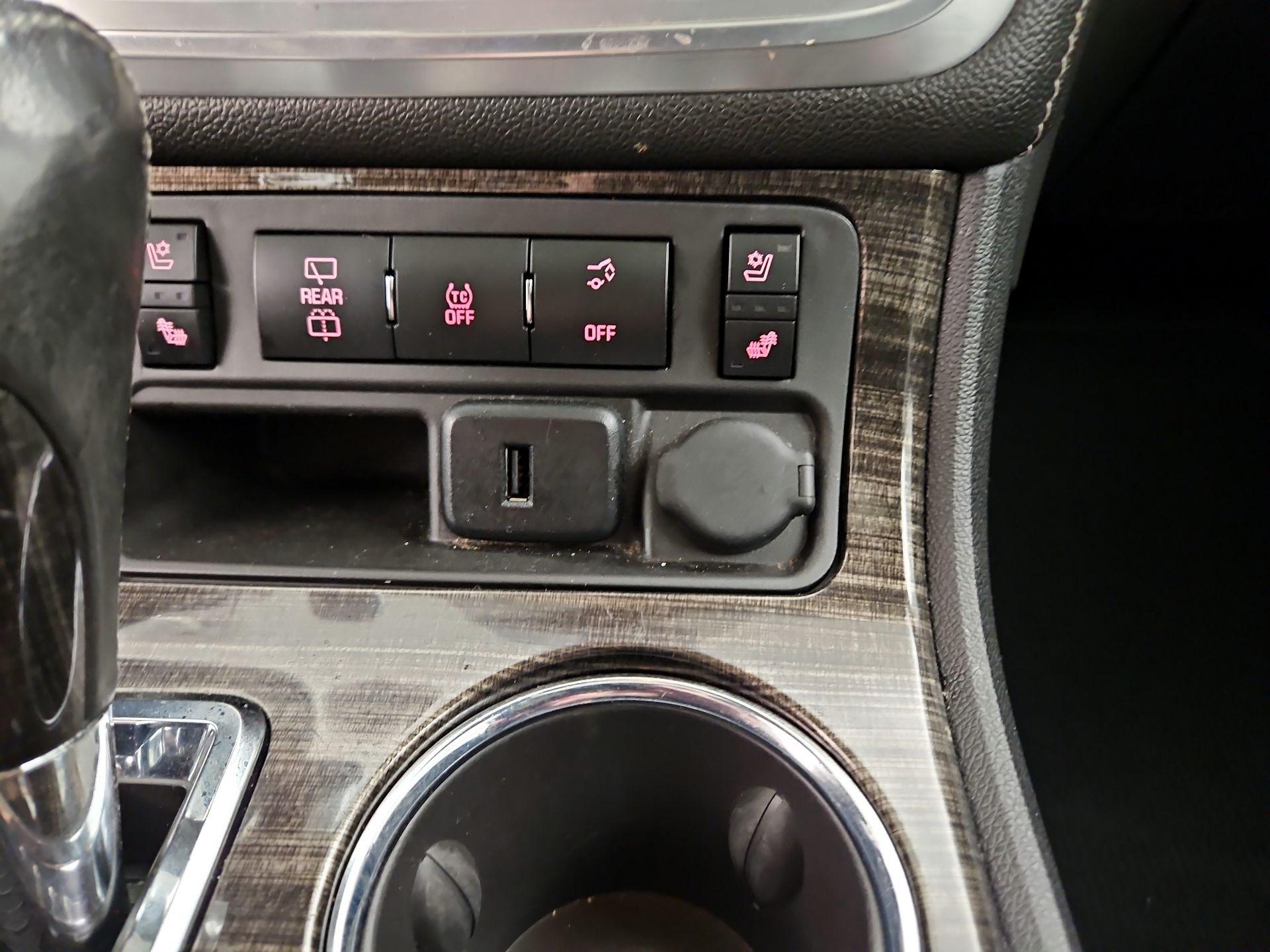 Thumbnail: 2017 GMC Acadia - 19
