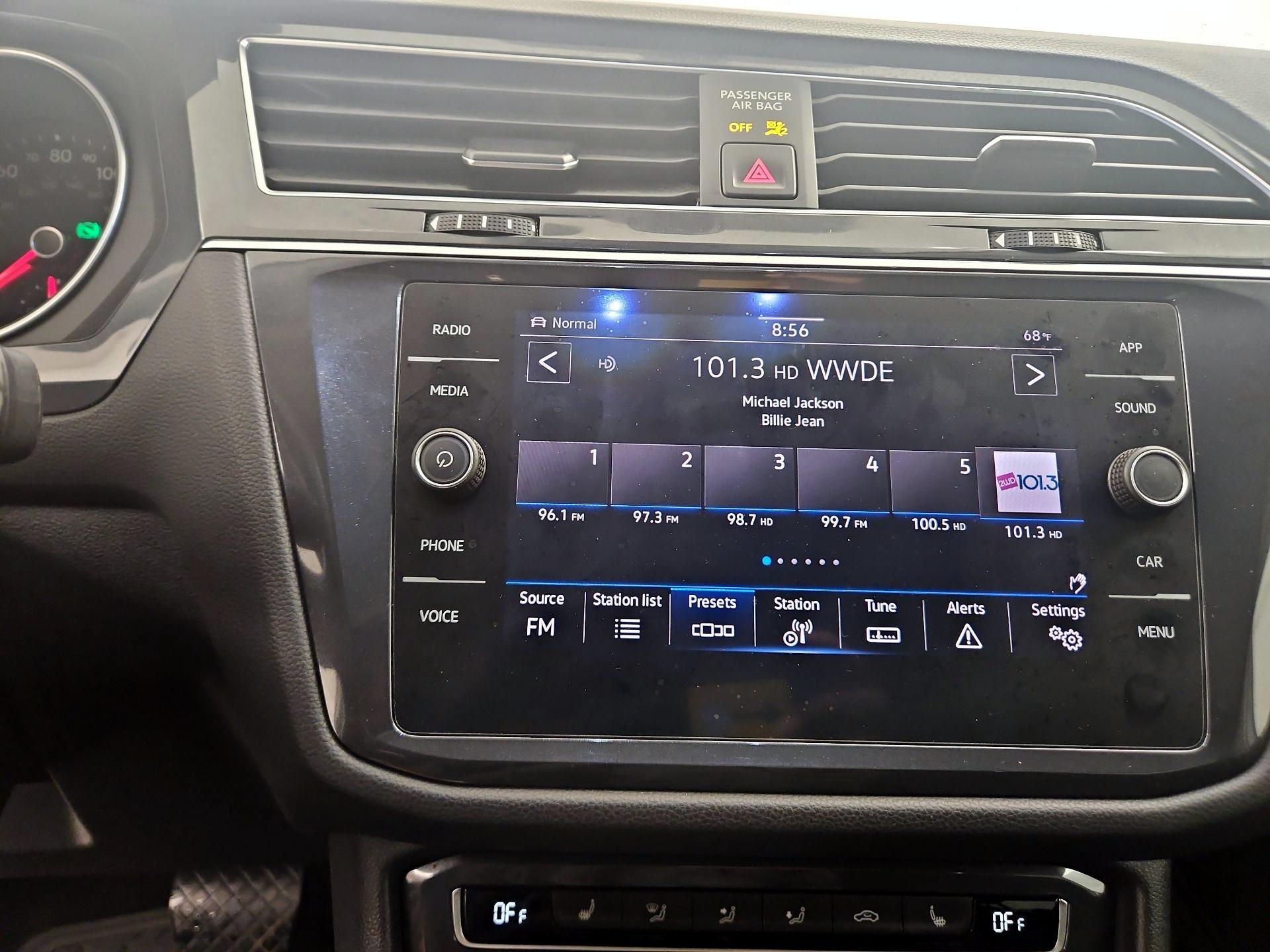 Thumbnail: 2021 Volkswagen Tiguan - 15