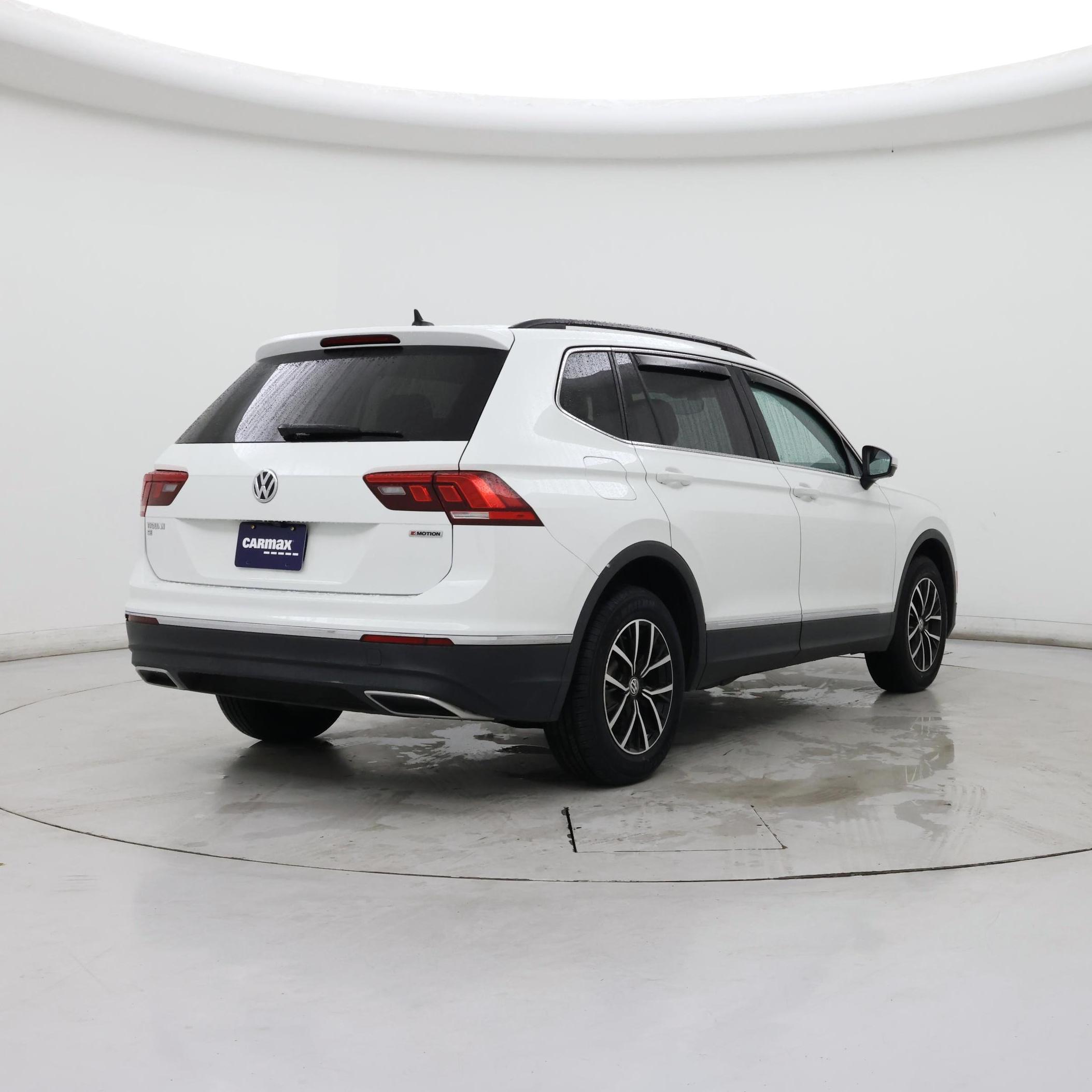 Thumbnail: 2021 Volkswagen Tiguan - 8